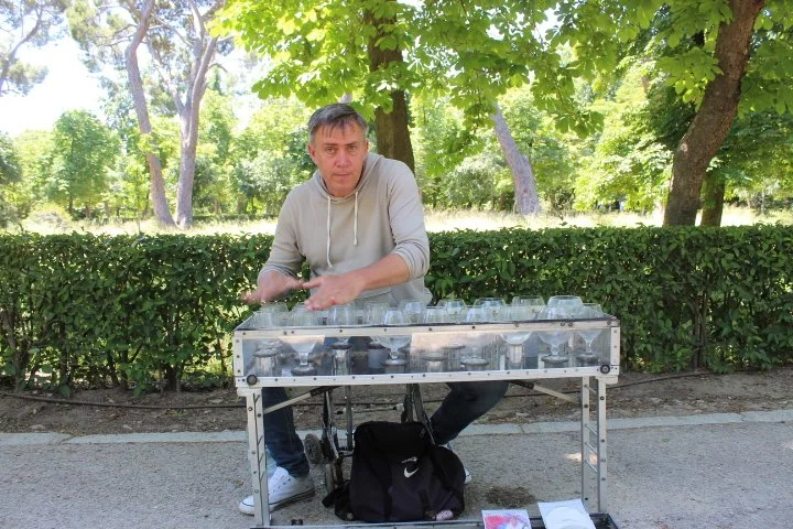 Dani Daniel, 52 years old, amazing at playing the glasses, loves the environment of Madrid.