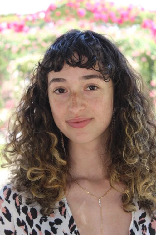 Leiva, 19 years old, lives in Madrid, Studying psychology. Her favorite part about living in Madrid is the amount of opportunities there are and the sights there are to see.