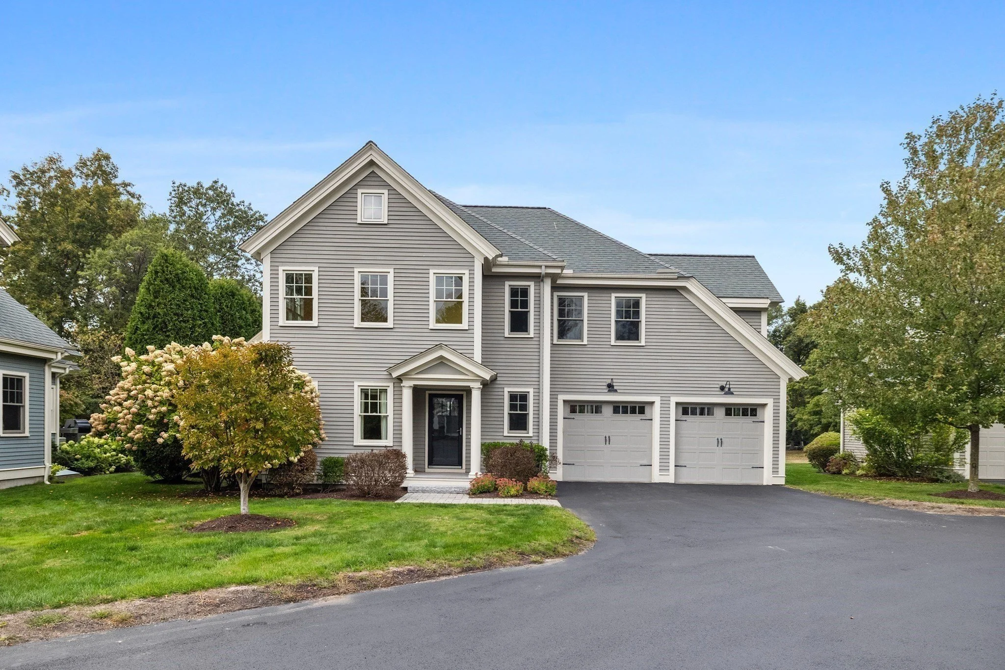 Condominium, listed by The Joyce Team.