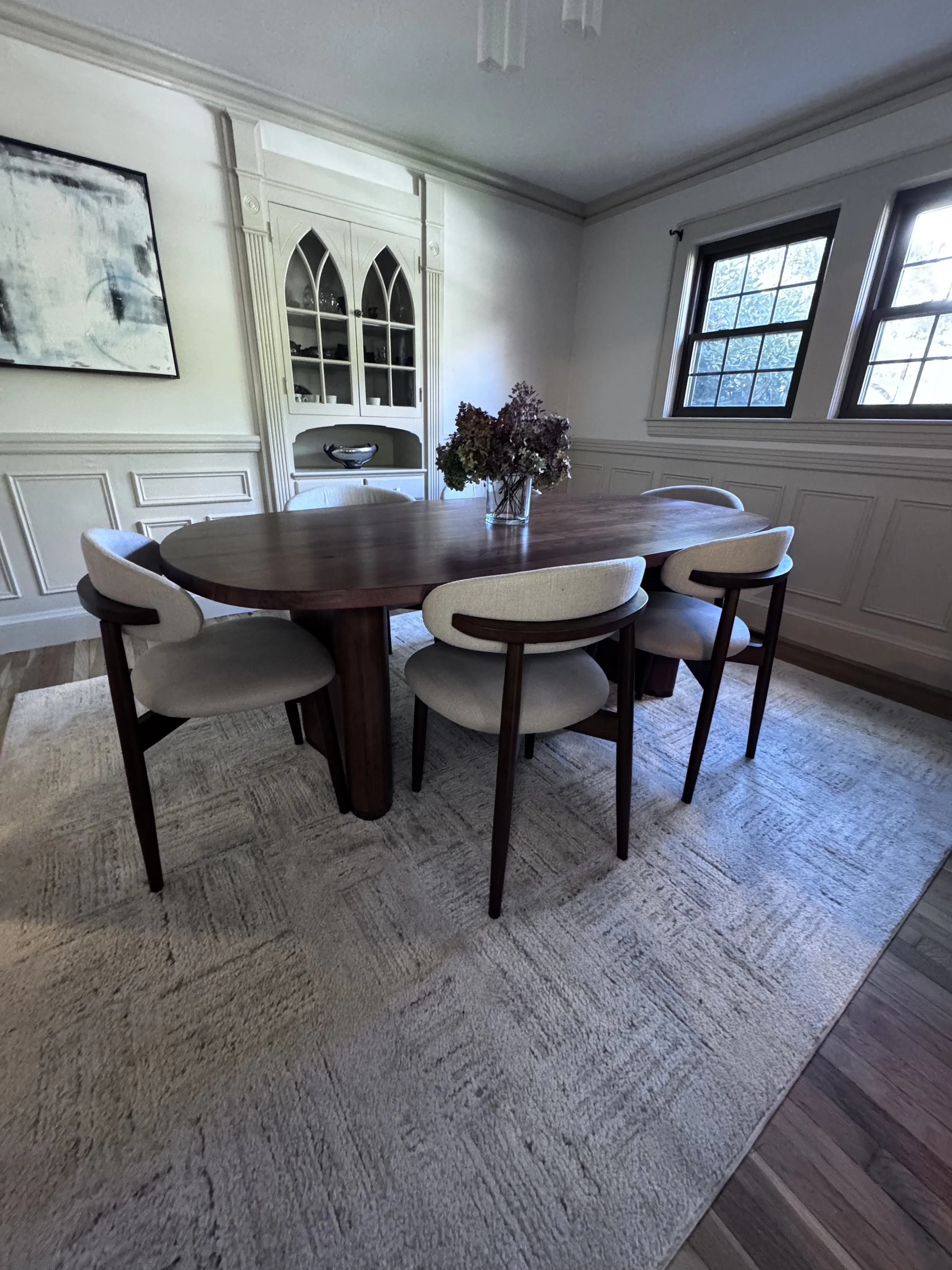 Dining room.