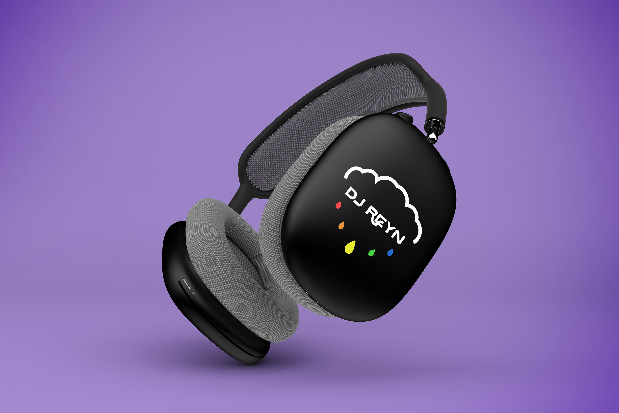 Dj Reyn Headphones 2.png