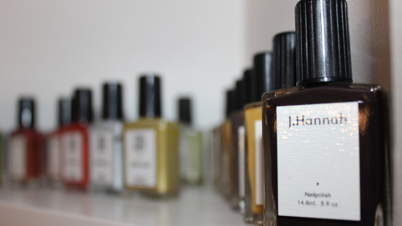 Luxurious J Hannah nail polish.png