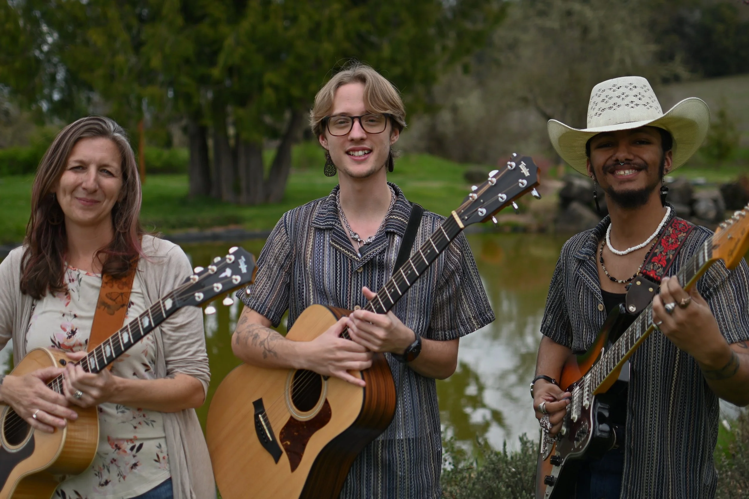 Trio Close shot.JPG