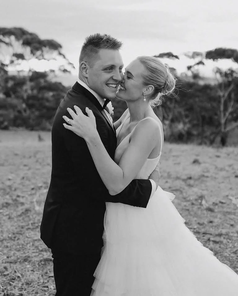 Casey &amp; Joe delivered a wedding to remember 🖤

Refined black and white styling and an unforgettable evening reception beneath the stars ✨ 

Photographer: @dan_evans_photography