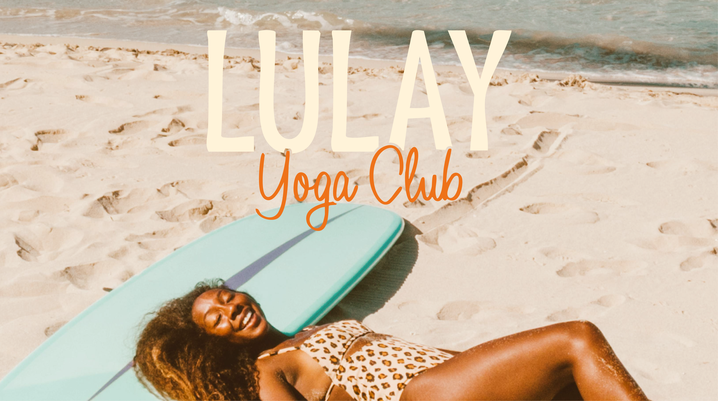 Mise en situation du Logotype principal de Lulay Yoga, prof de yoga dans les Landes