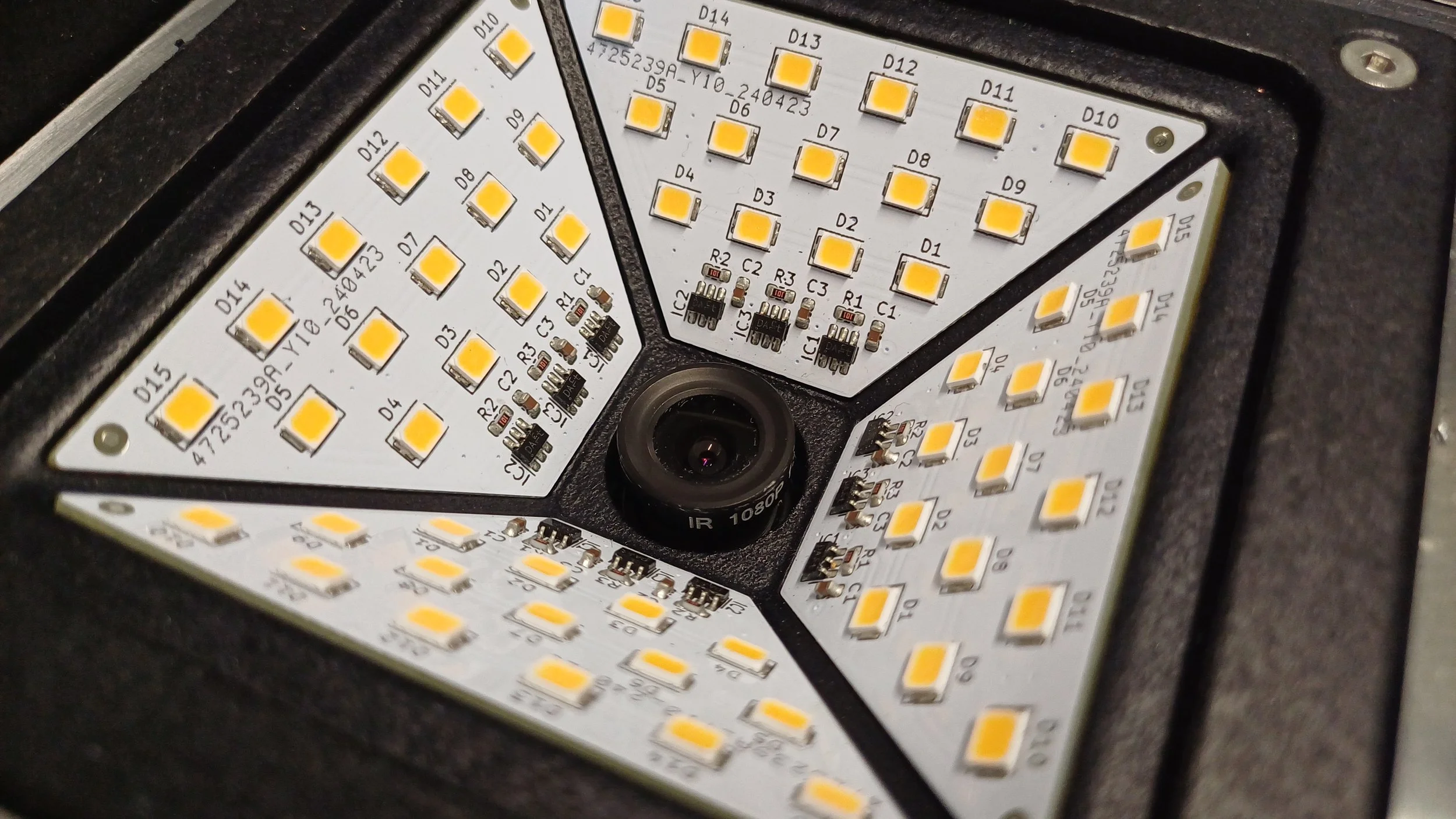Custom designed high-CRI, high-lumen LED machine vision application, electronic hardware design and manufacturing in Sussex, UK