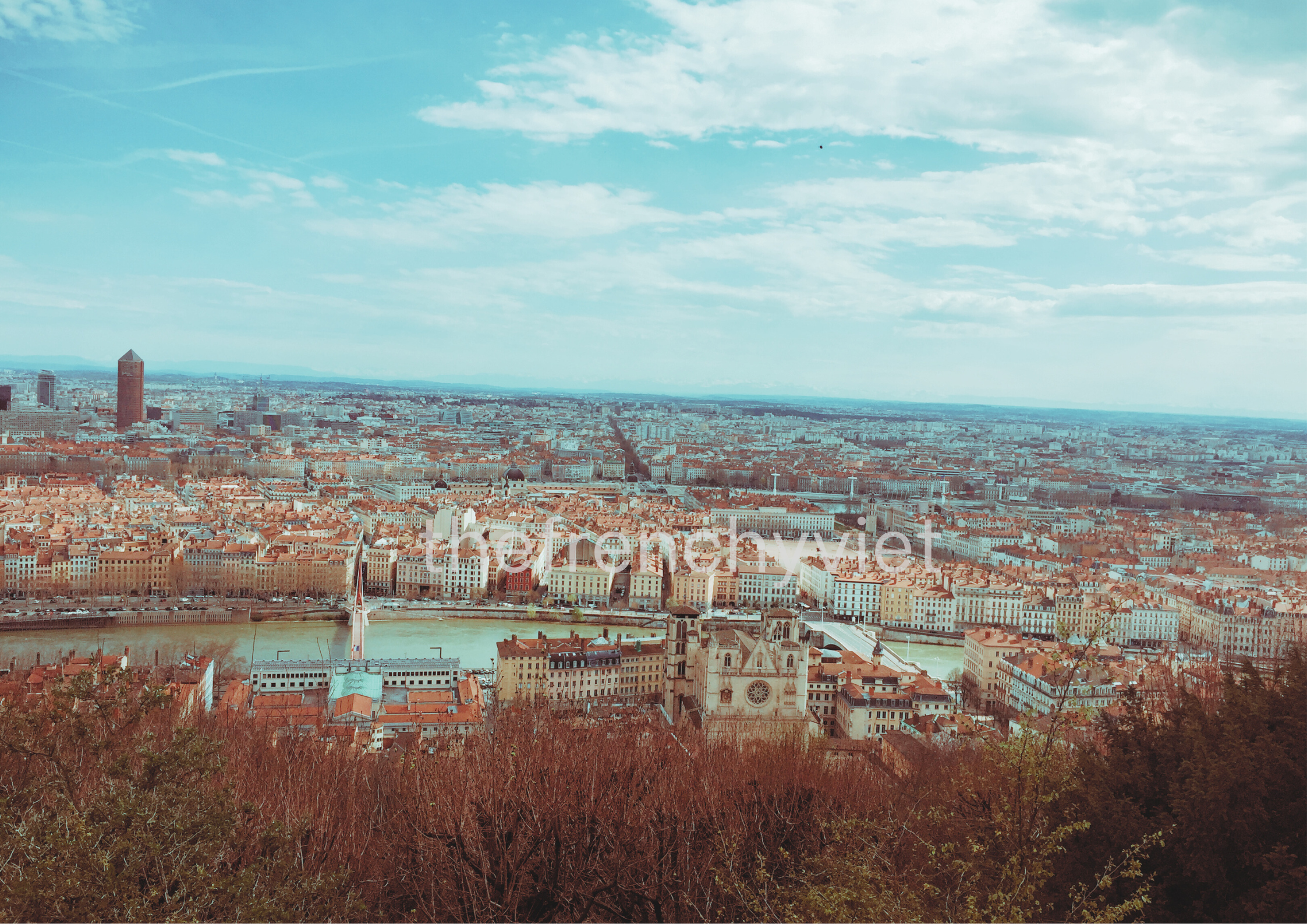 copyright Colour of Lyon cityscape from the Basilique de Fourvière.png