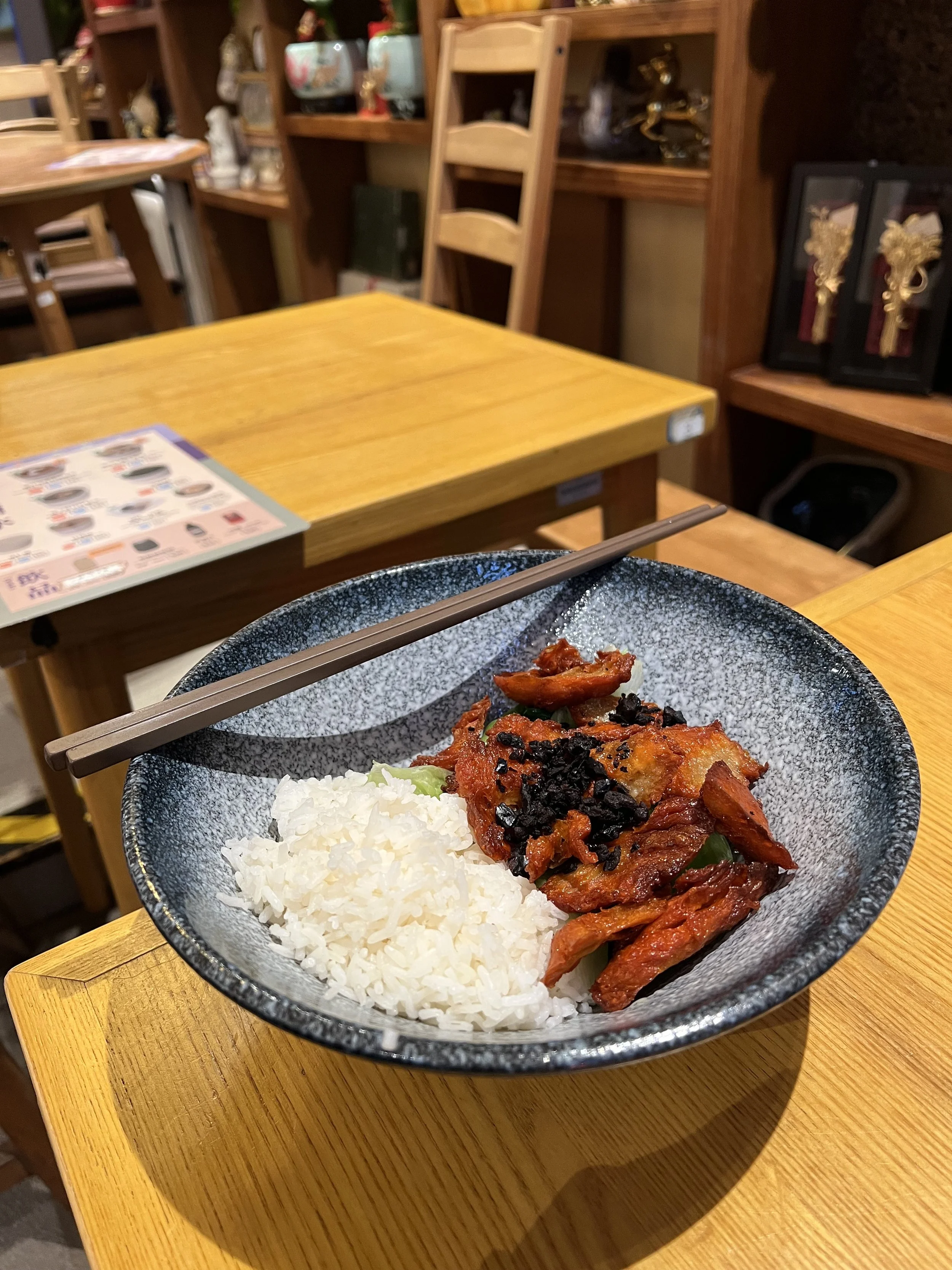 Review: Lisa's Veggie, Wan Chai, Hong Kong