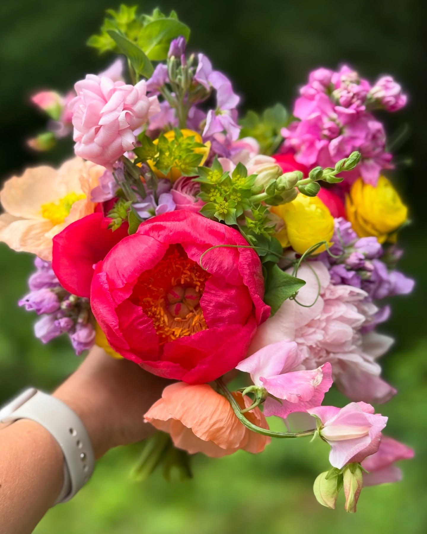 When your daughter asks for prom flowers for her and her friends, and you just so happen to grow them yourself&hellip;you say yes!

Let&rsquo;s just say I was a little excited to make these, and I looove how they turned out!

Prom bouquets made with 