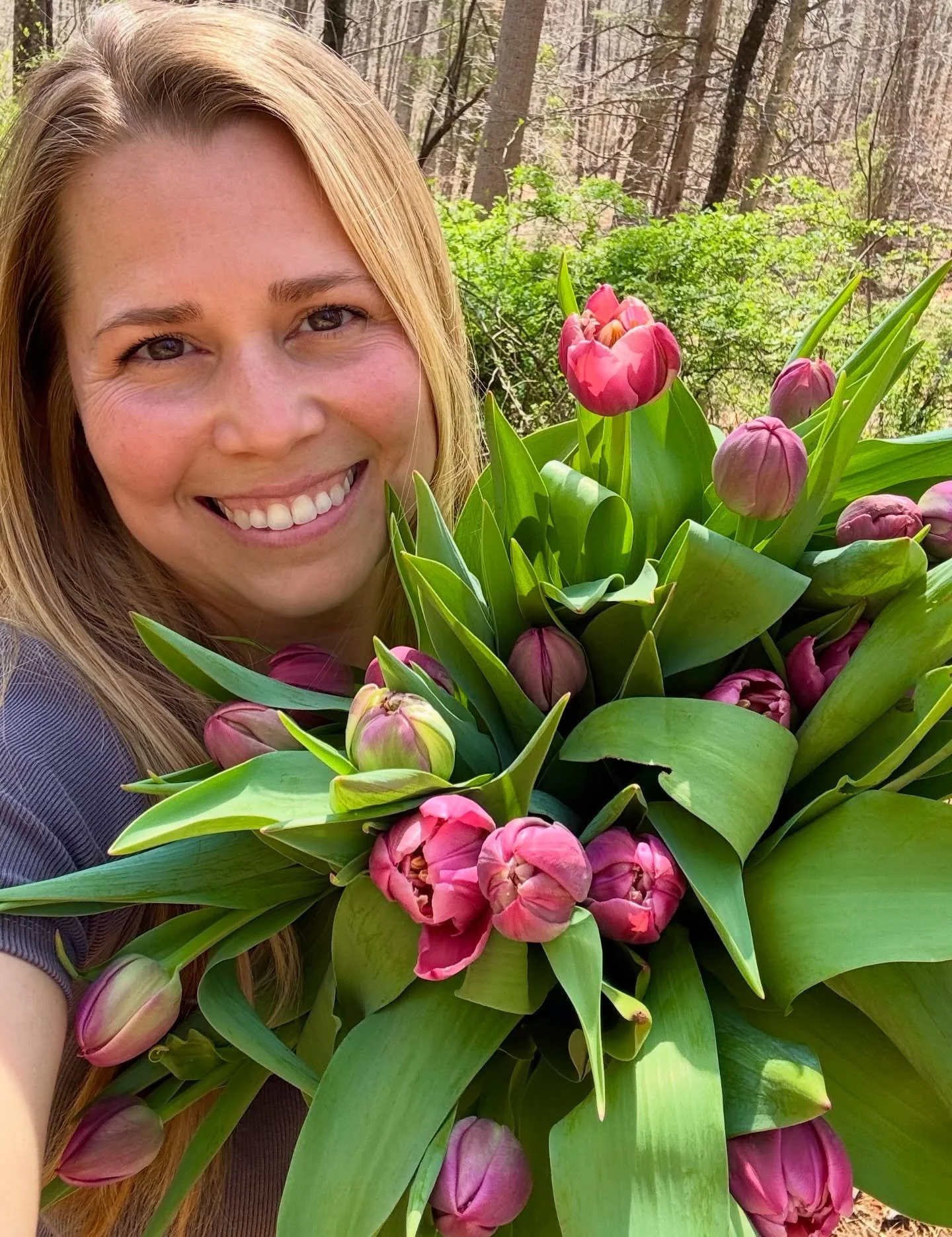 What&rsquo;s better than locally grown tulips for Easter weekend? Nothing. Seriously nothing 🌷😉

The season is finally starting over here and everything is happening this week -

🤍 Flower subscriptions are kicking off 🤍 The flower stand is OPENIN