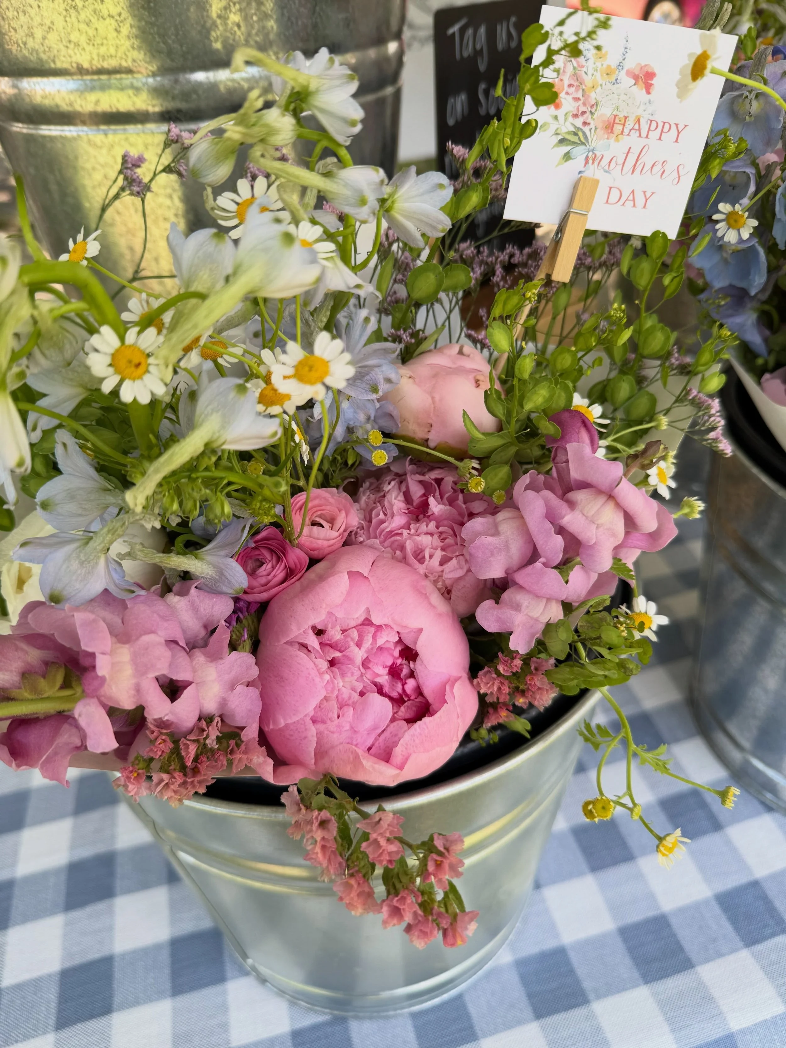 Happy Mother&rsquo;s Day to all the wonderful mamas, grandmama, step mamas and anyone who has ever loved another child like their own! 💗

I&rsquo;m all set up at Chisholm Vineyards from 1-4 and have sooo many beautiful flowers available. It&rsquo;s 