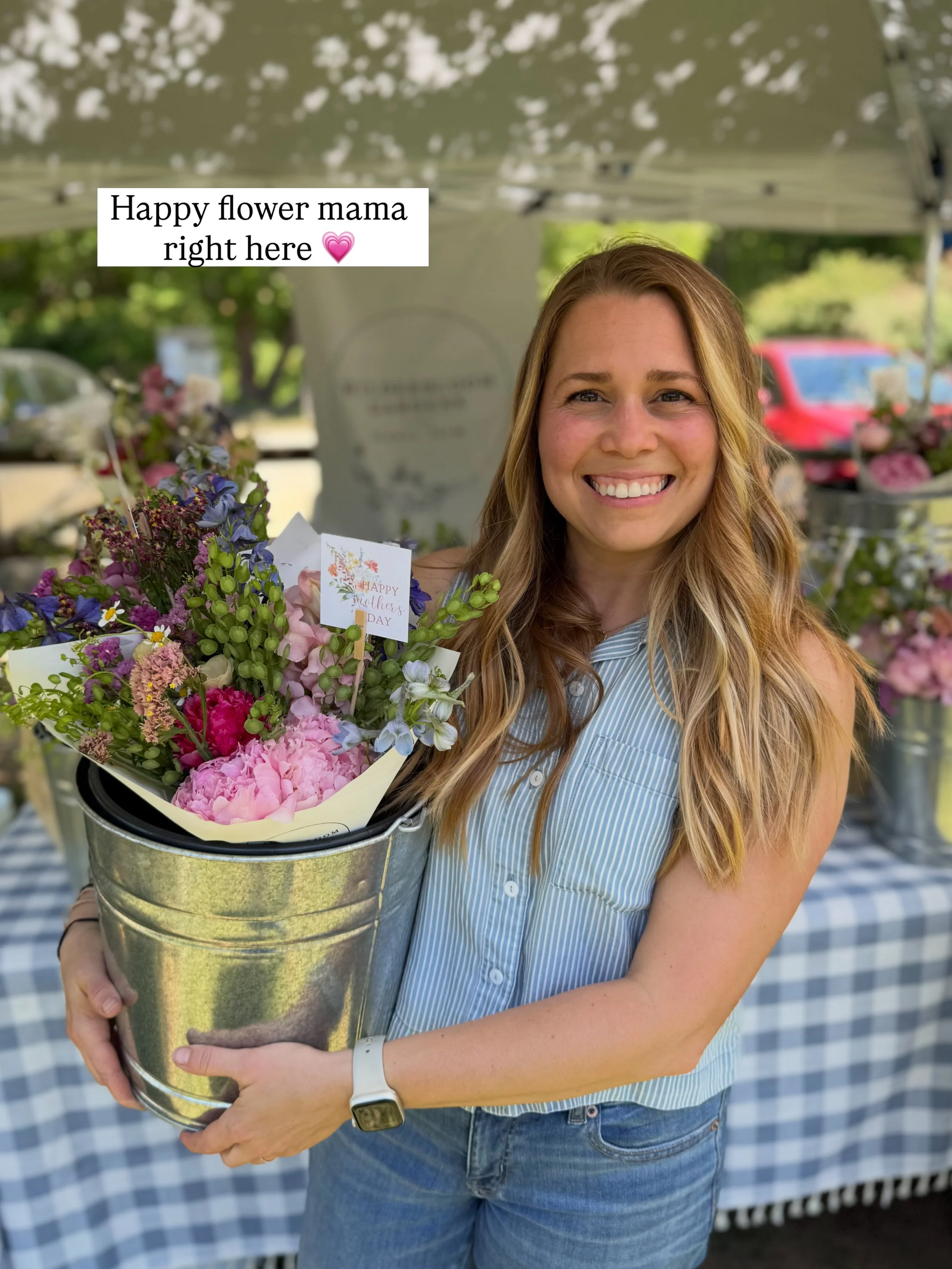 WHAT. A. WEEKEND!! 

Thank you to everyone who showed up and supported me and showed me that local flowers have a place in the world, and that people do appreciate them and love them as much as I do! 

My first Mother&rsquo;s Day selling flowers was 