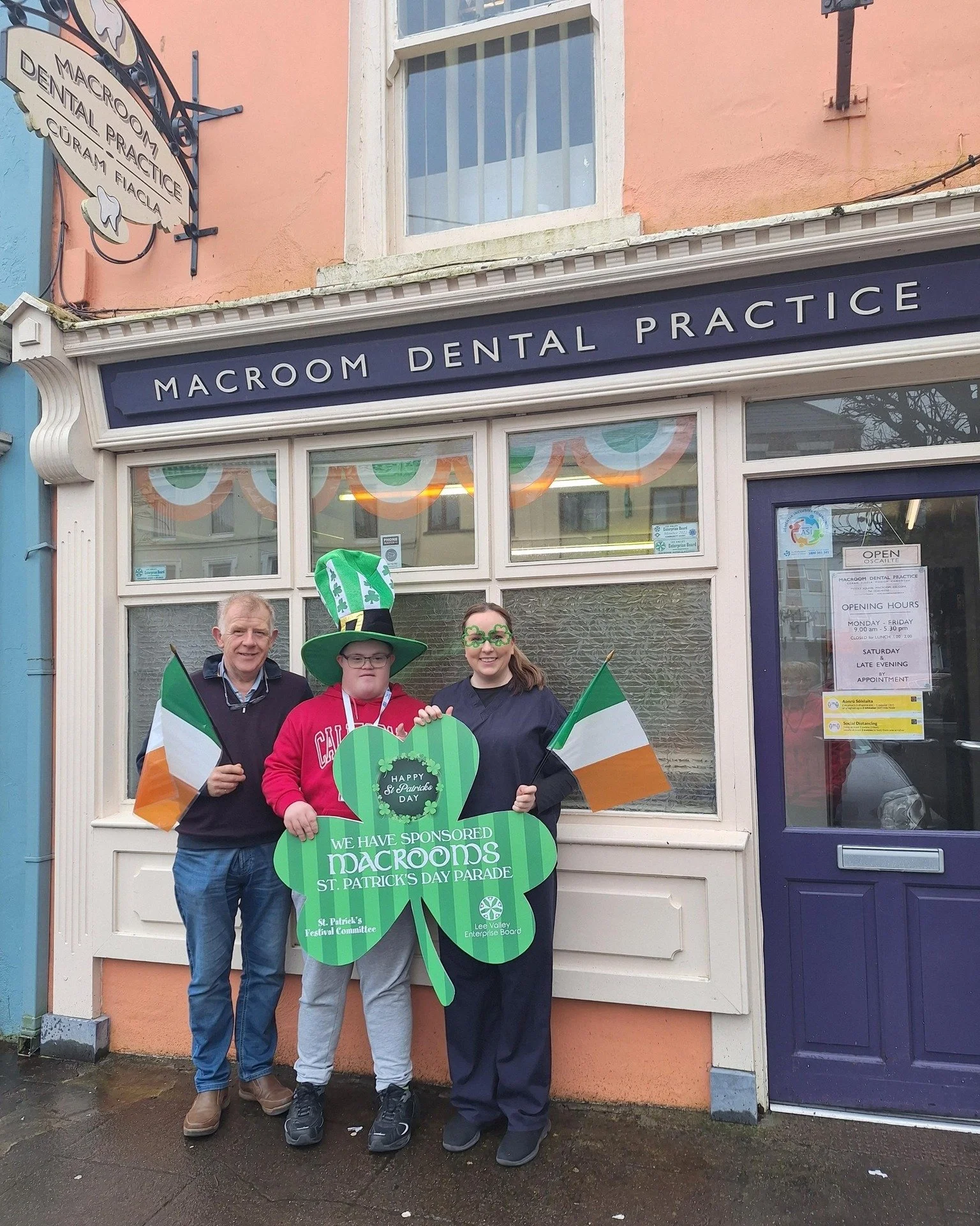 ☘️ Sponsor Spotlight ☘️ 

🌟Macroom Dental Practice 🌟

Delighted to have this local business's support for the Macroom St. Patrick's Day Parade.
Please support the businesses that support us, our sponsors make it all possible. 
Go raibh m&iacute;le 