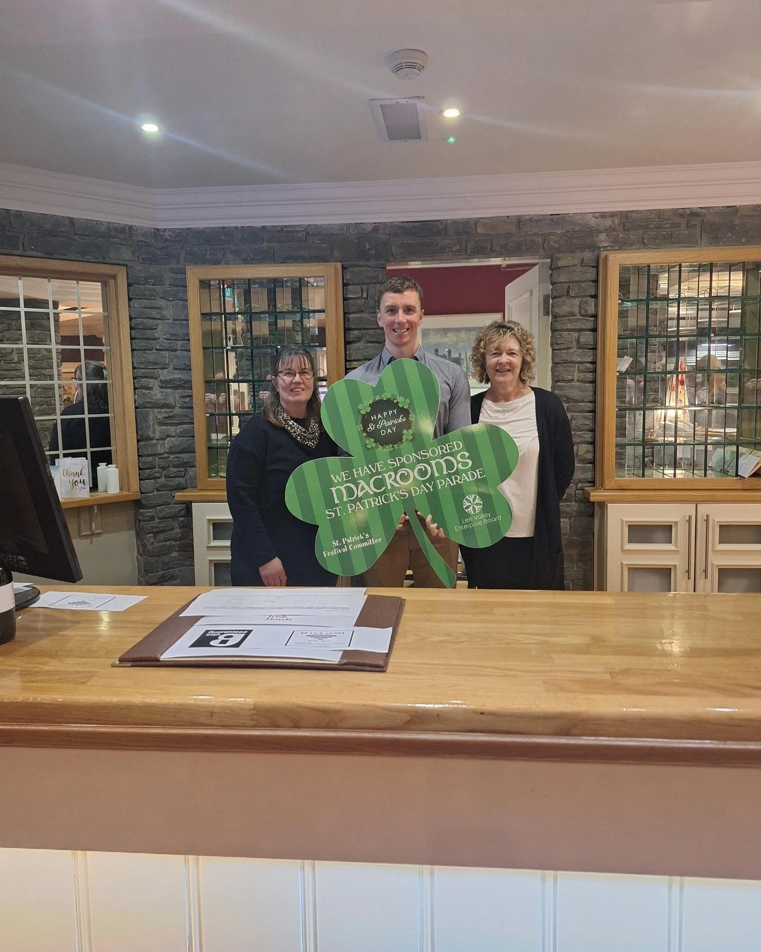☘️ Sponsor Spotlight ☘️ 

🌟Castle Hotel Macroom🌟
Delighted to have this local business's support for the Macroom St. Patrick's Day Parade.
Please support the businesses that support us, our sponsors make it all possible. 
Go raibh m&iacute;le maith