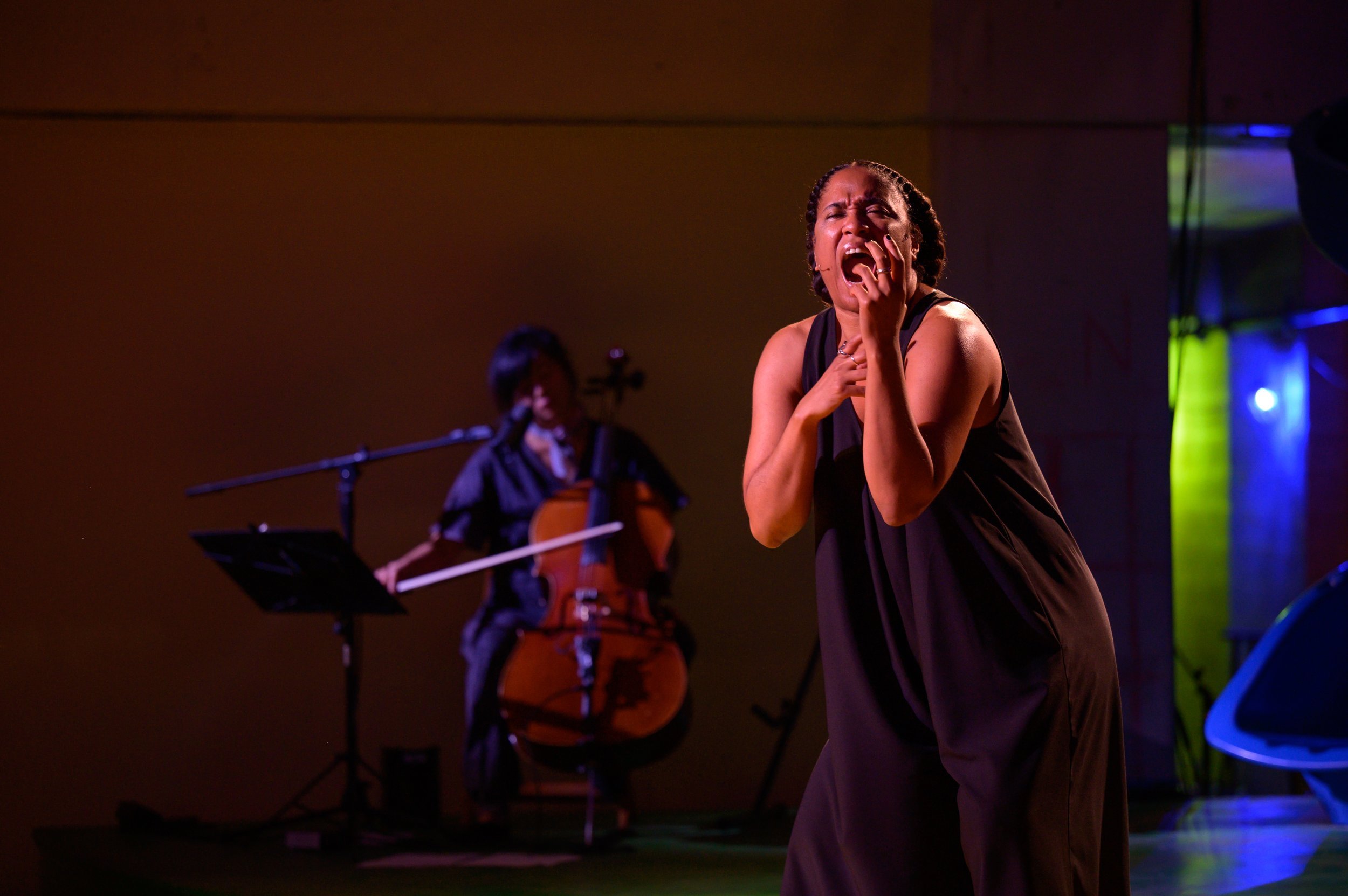 Shavon Norris: THE CRONING (solo.duet 48:25)