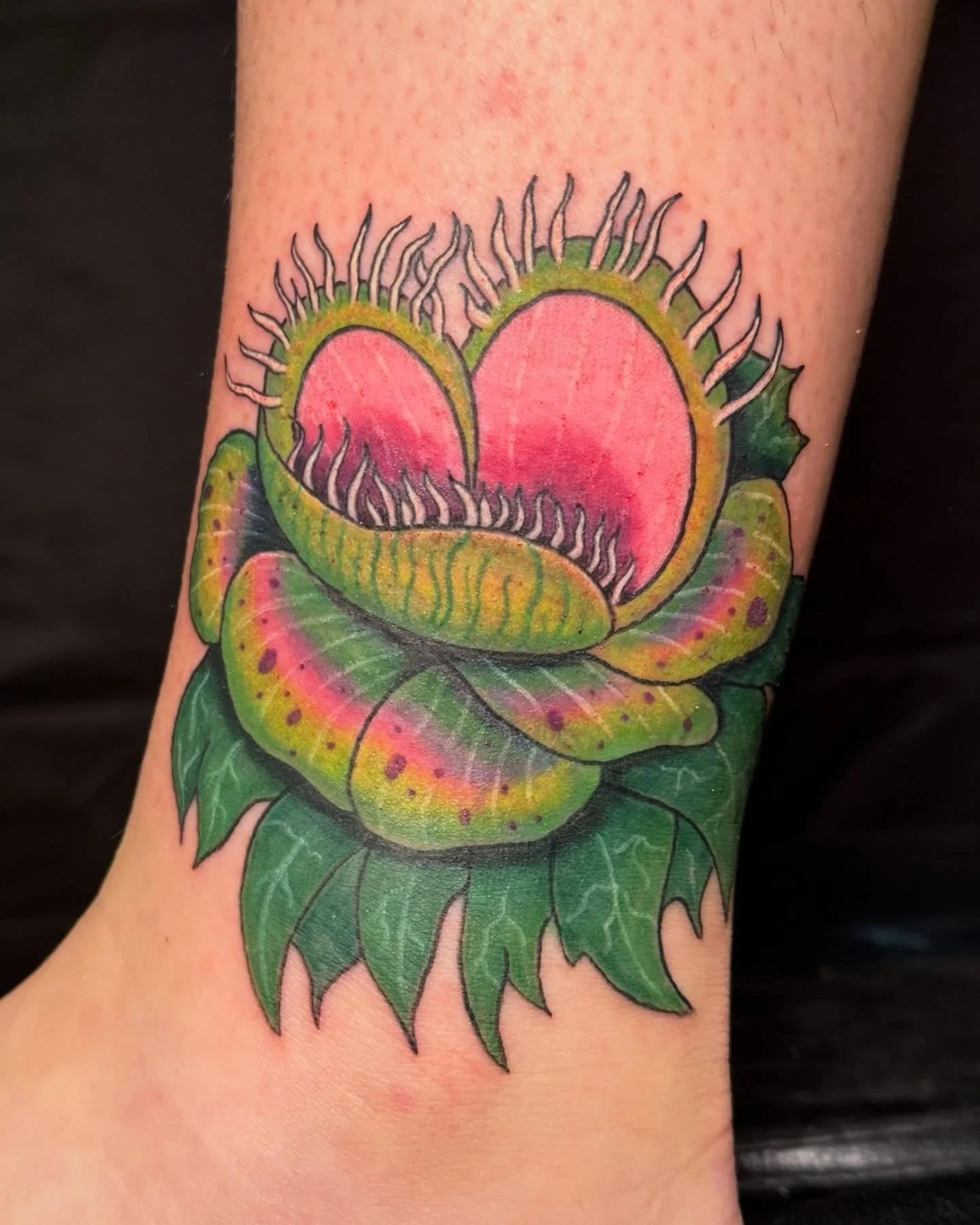 Thanks so much for coming in, Kelly! 

@inkbyhev 

Looking to book with Heaven? They&rsquo;re in the shop Wednesday through Saturday. Stop by for a walk-in or an in-person consultation with them.

To reach them directly, you can DM them on IG or emai