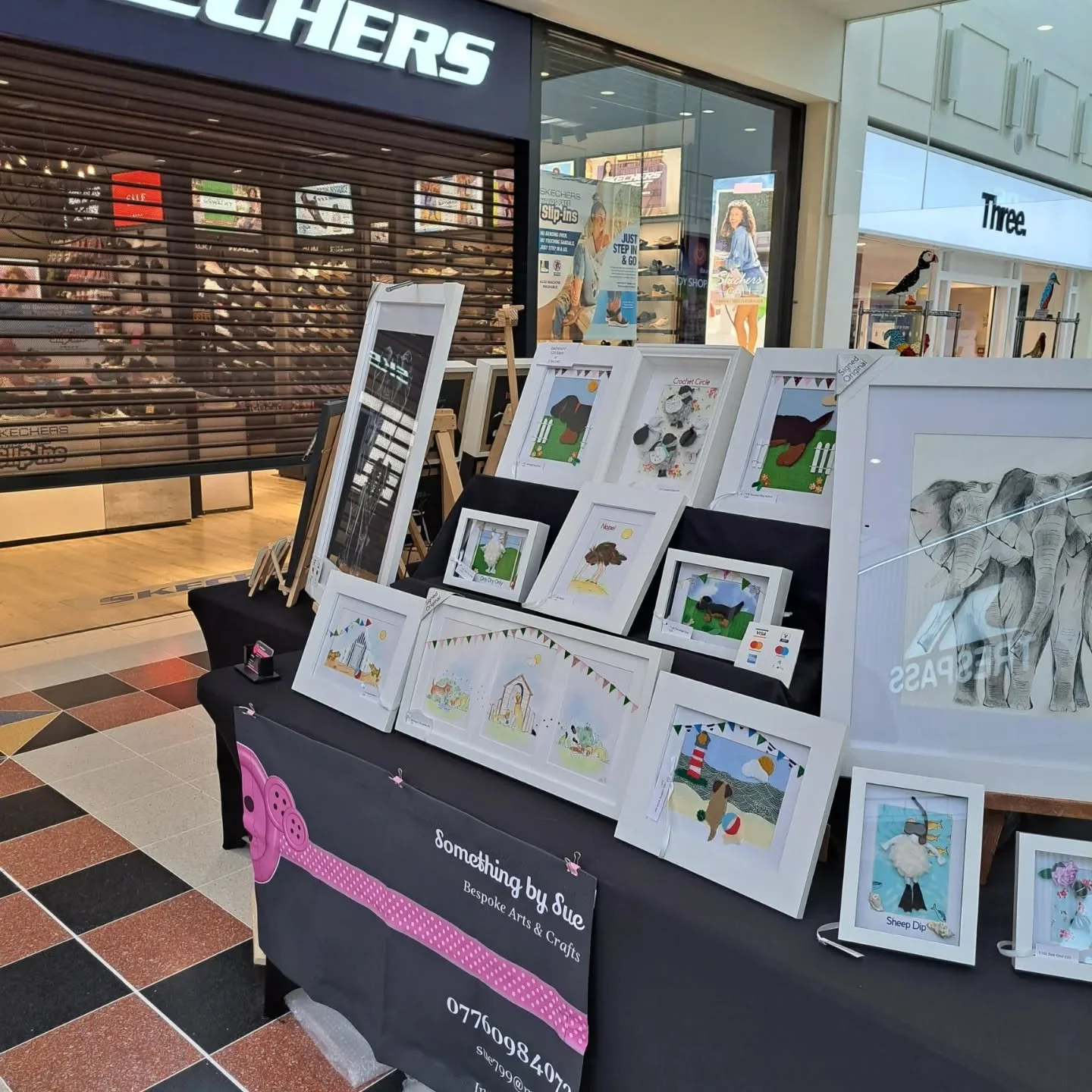 Join us and Gemini glass in the waterside shopping centre today . Unique gifts for loved ones are available or a little something for yourself.
Tomorrow, we will be joined for the Waterside Artisan Market by other talented crafters
@handmade_teddies_