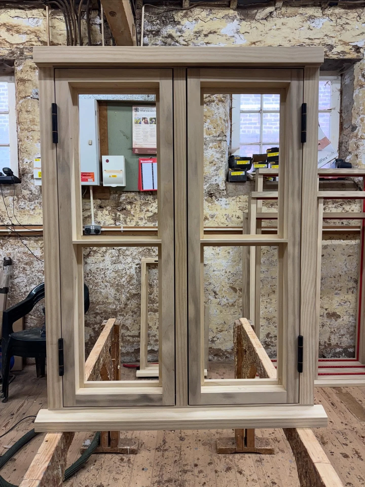 Accoya flush fitting windows for a listed building refurbishment in Bentham. Featuring a concealed trickle vent. Made for our friends at @carrconstructionandrestoration. #accoya #accoya&reg; #accoyawindows #wood #woodwork #bespoke #window #joinery