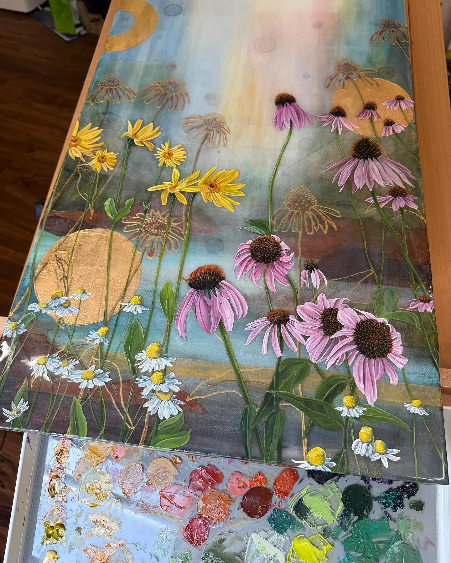 Spring has got me feeling like flowers! 🌸💐🌺 #flowersmakemehappy #healingherbs #oilpaintings