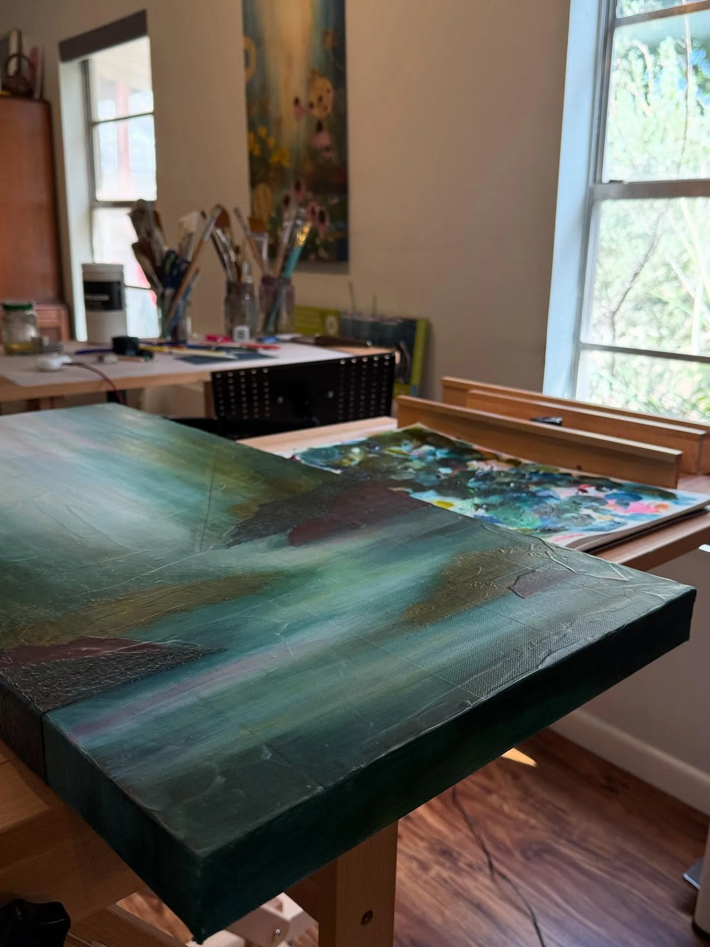 It was a beautiful afternoon in the studio creating something a little moody. 🎨🎨 #moodypainting #somethingnewiscoming #mixedmedia