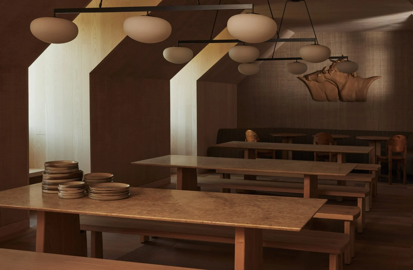 king-animal-hospital-kelly-wearstler_dezeen_2364_col_7-1704x1114.png