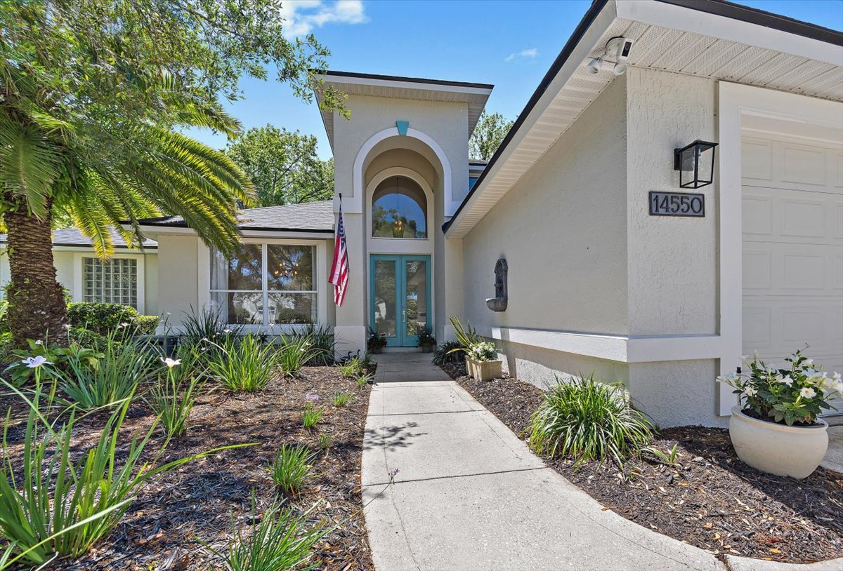 04-Entryway.jpg