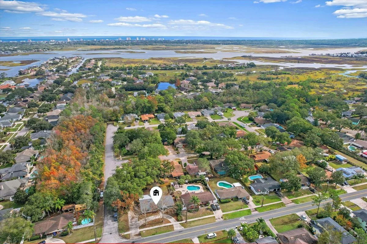 25-Front View to Intracoastal and Ocean.jpg