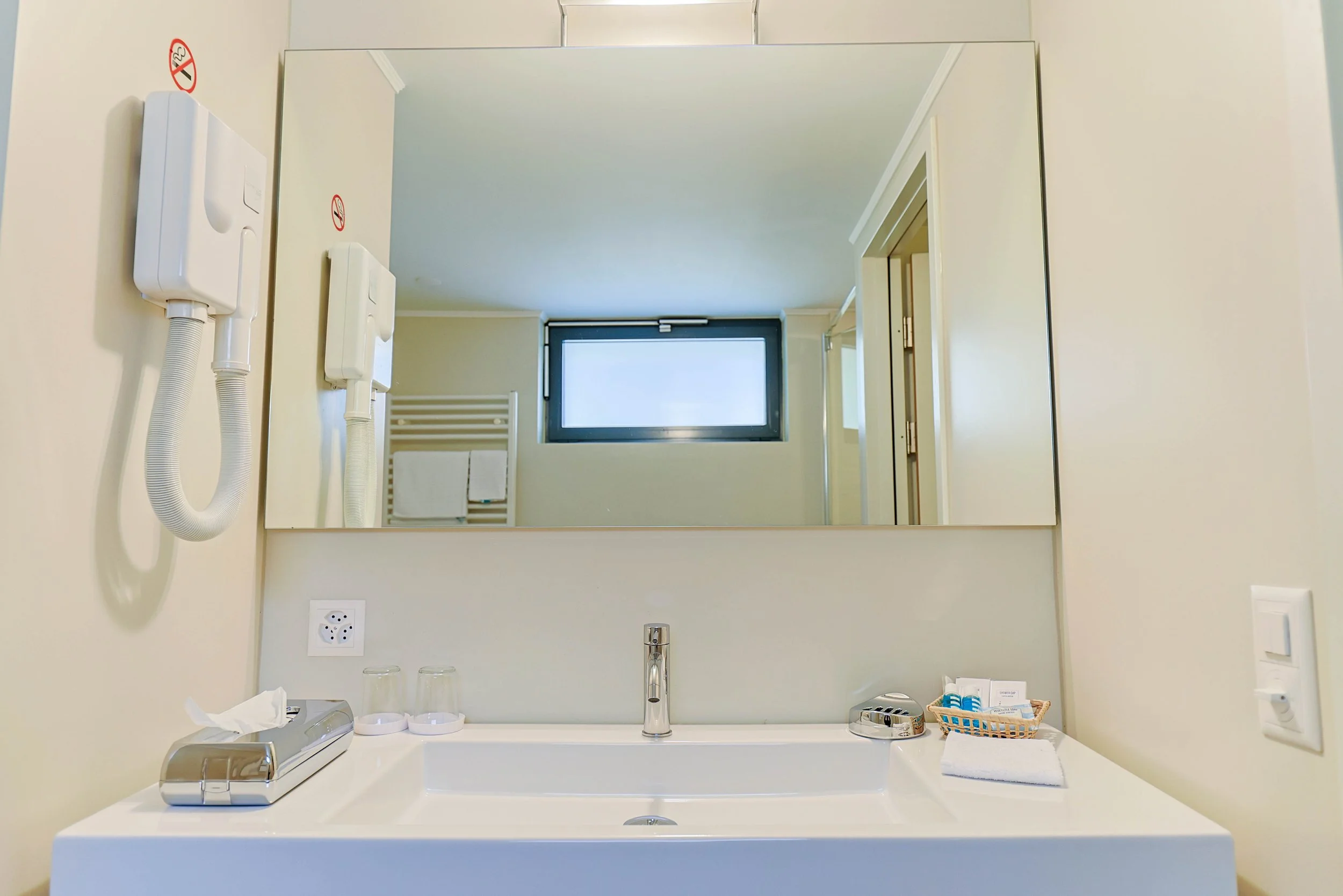 6_Junior Suite 51 - -35.jpg