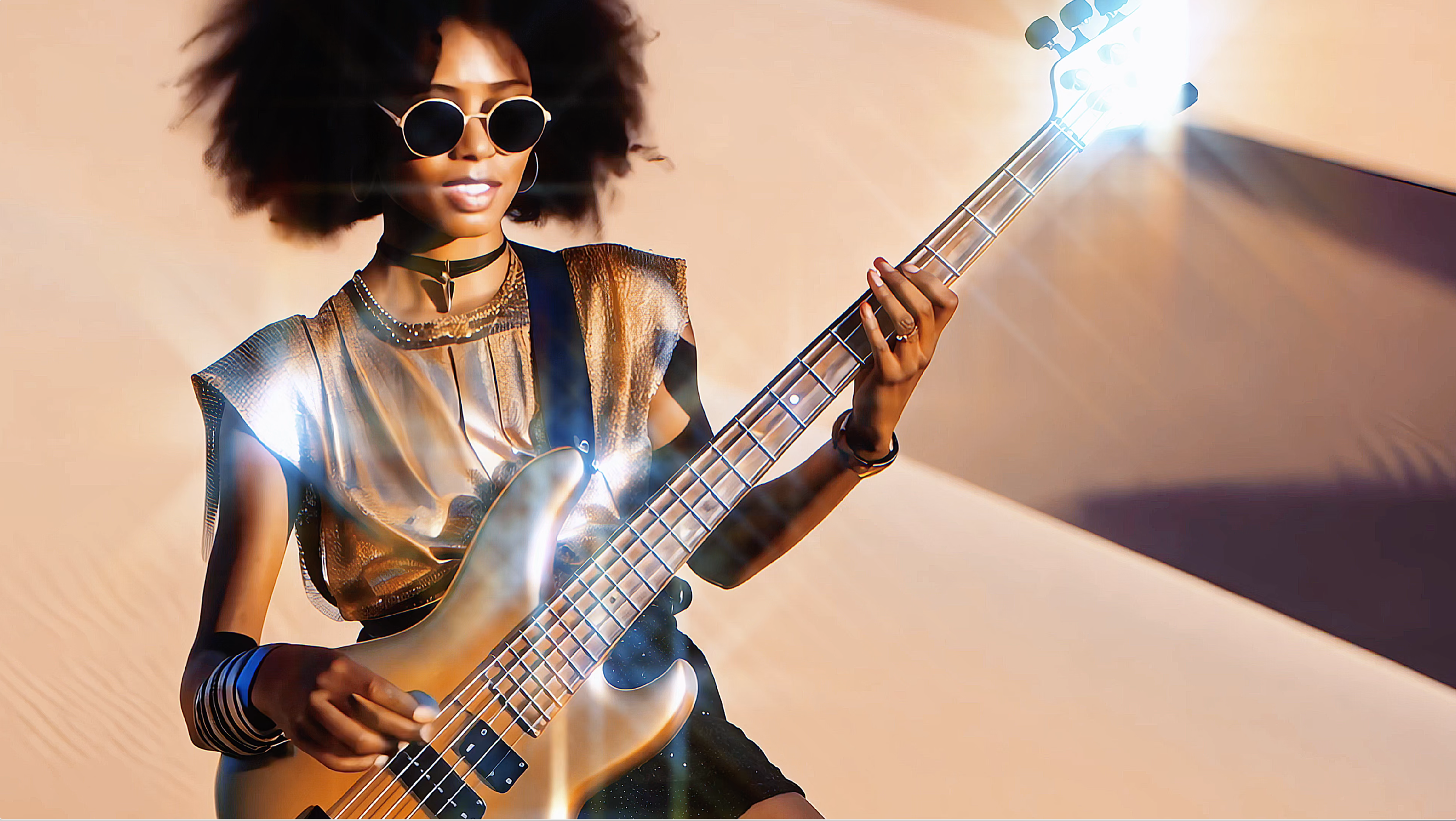 IMMERSIVE: HOLOROOM LO FI with "Same as before" vibe to the bass