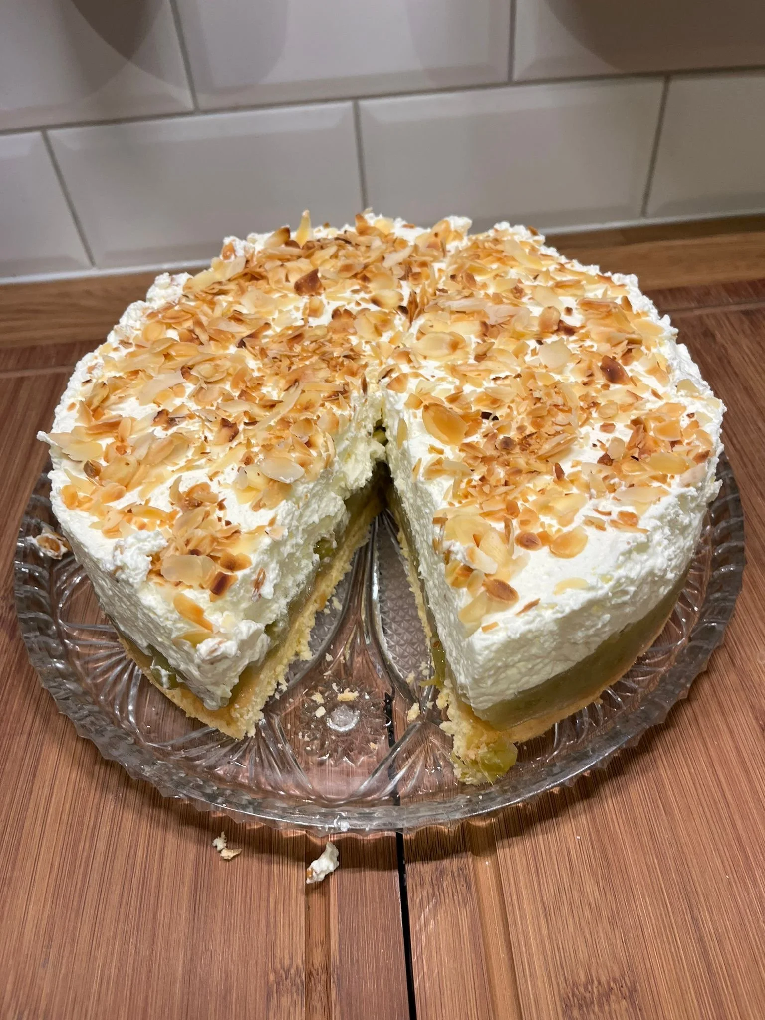 Stachelbeer-Sahne-Torte