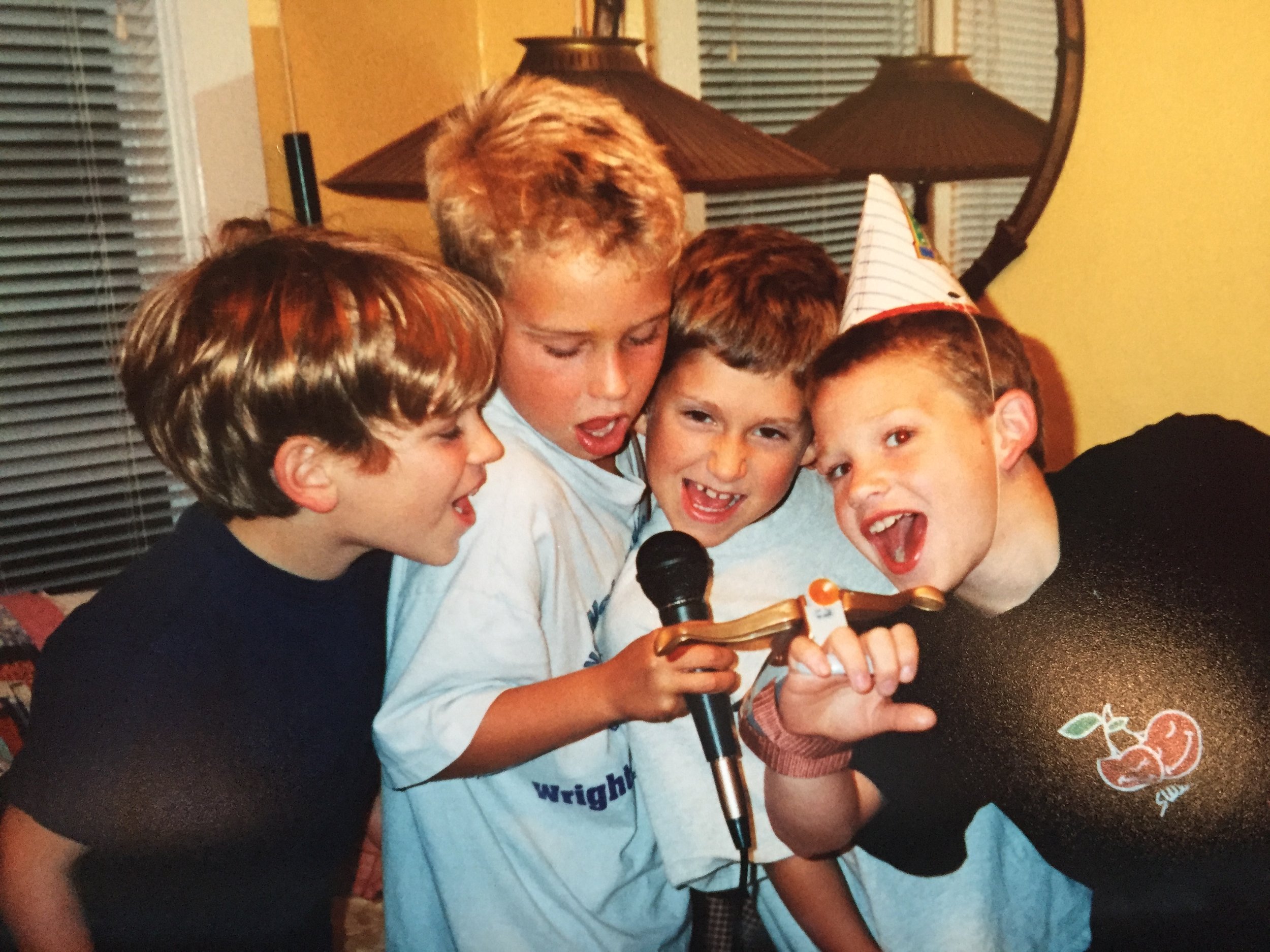 Noam_Charlie_Tom_singing_happily.JPG