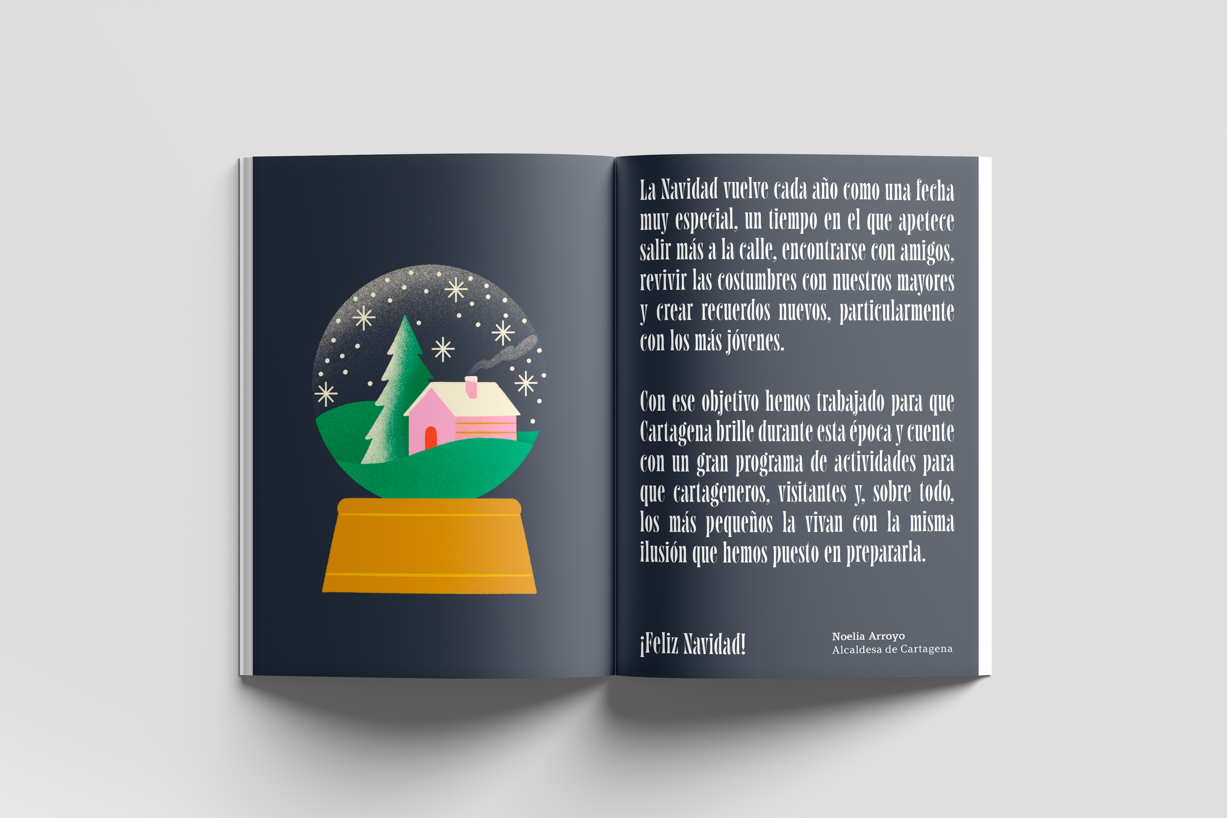 01 Free A4 A5 Magazine Mockup.png