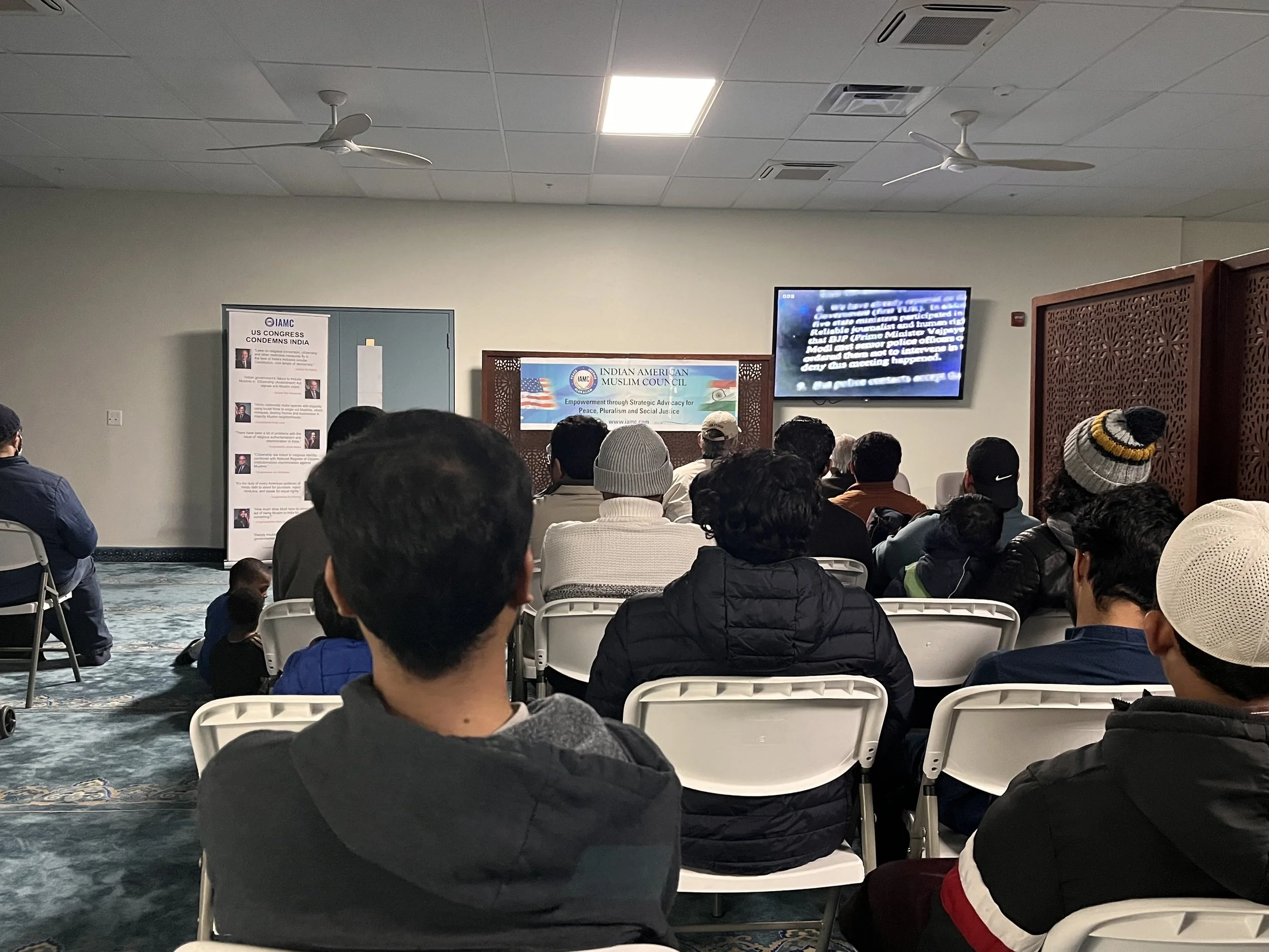 Modi Question ISB Back Crowd Shot.jpg