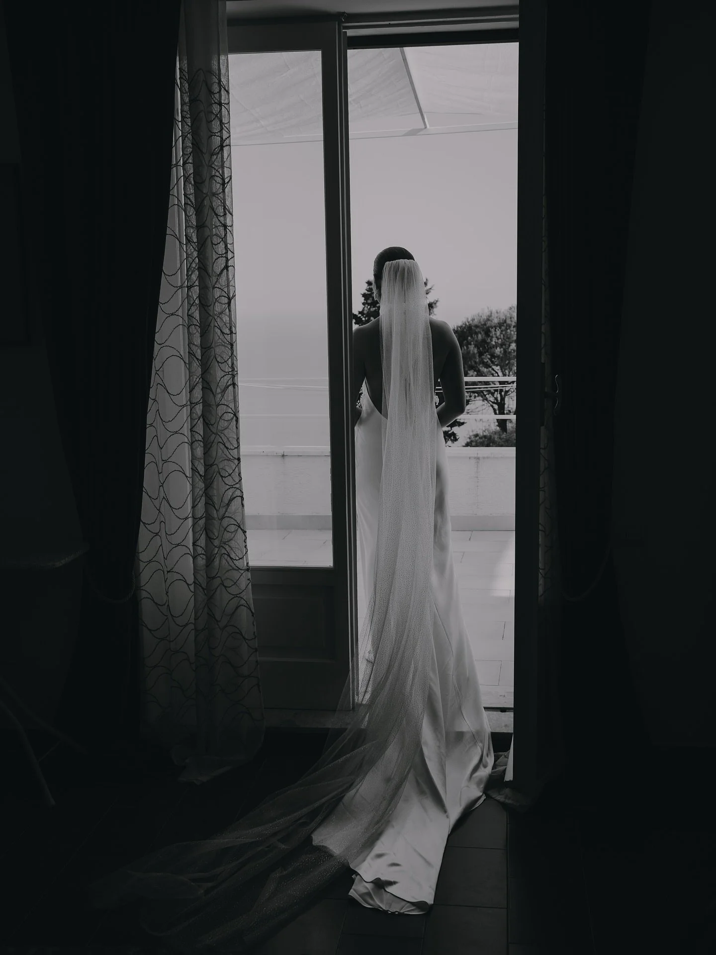 Hello to my small Bloom Essentials community! I am back after two months off work. I got married and travelled around Italy and Greece to celebrate our honeymoon, it was a dream 🙌🏼 

All orders stopped over my break but I am so excited to say as of