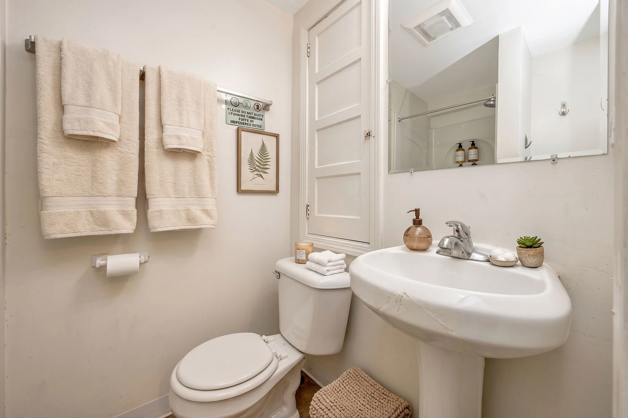 10a_121 Main Bath 2.jpg