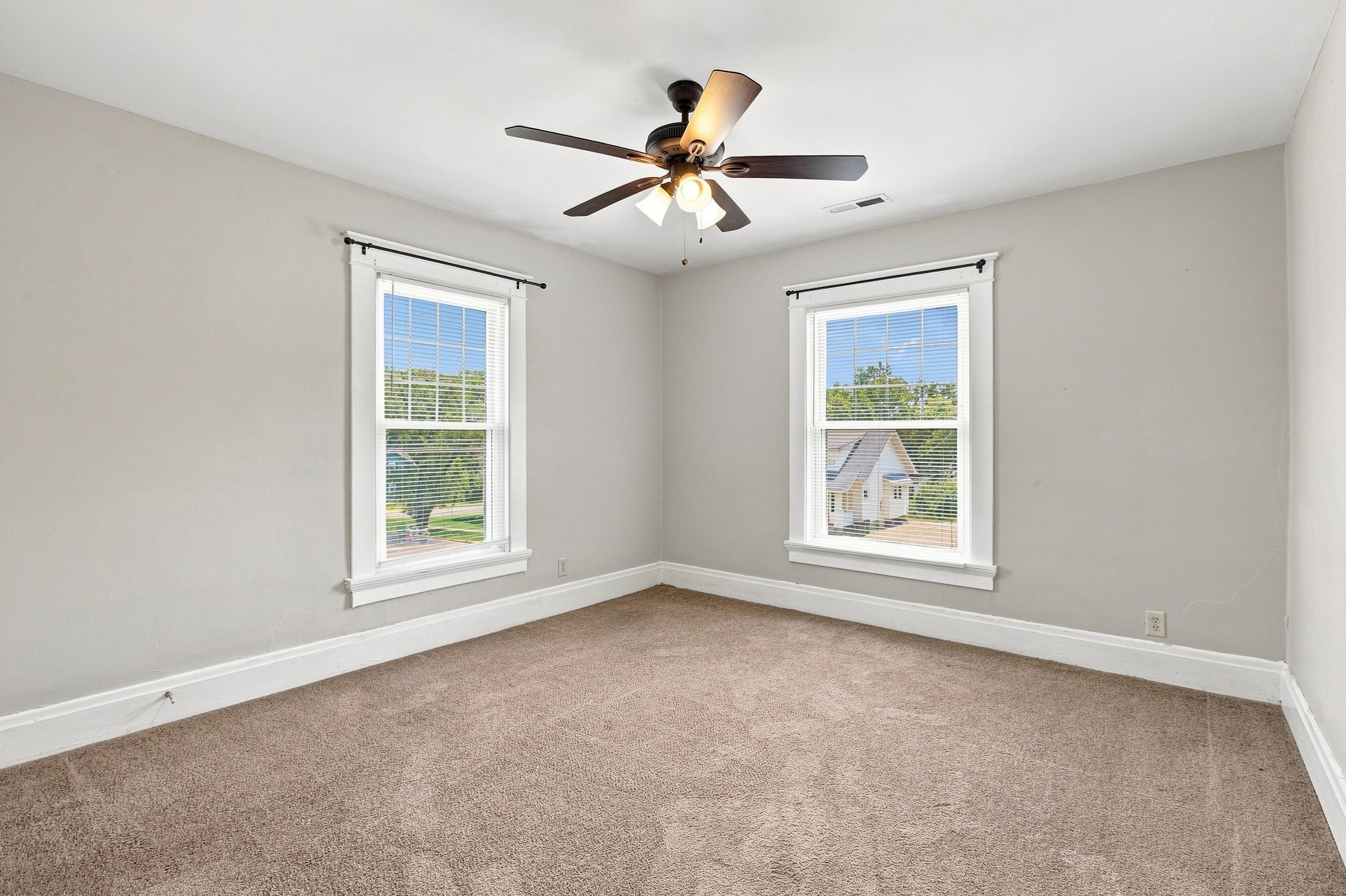 18a_Bedroom 3.jpg