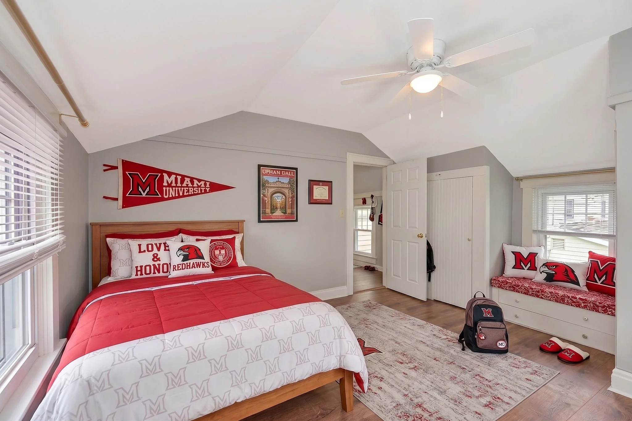 17_Bedroom 3.jpg