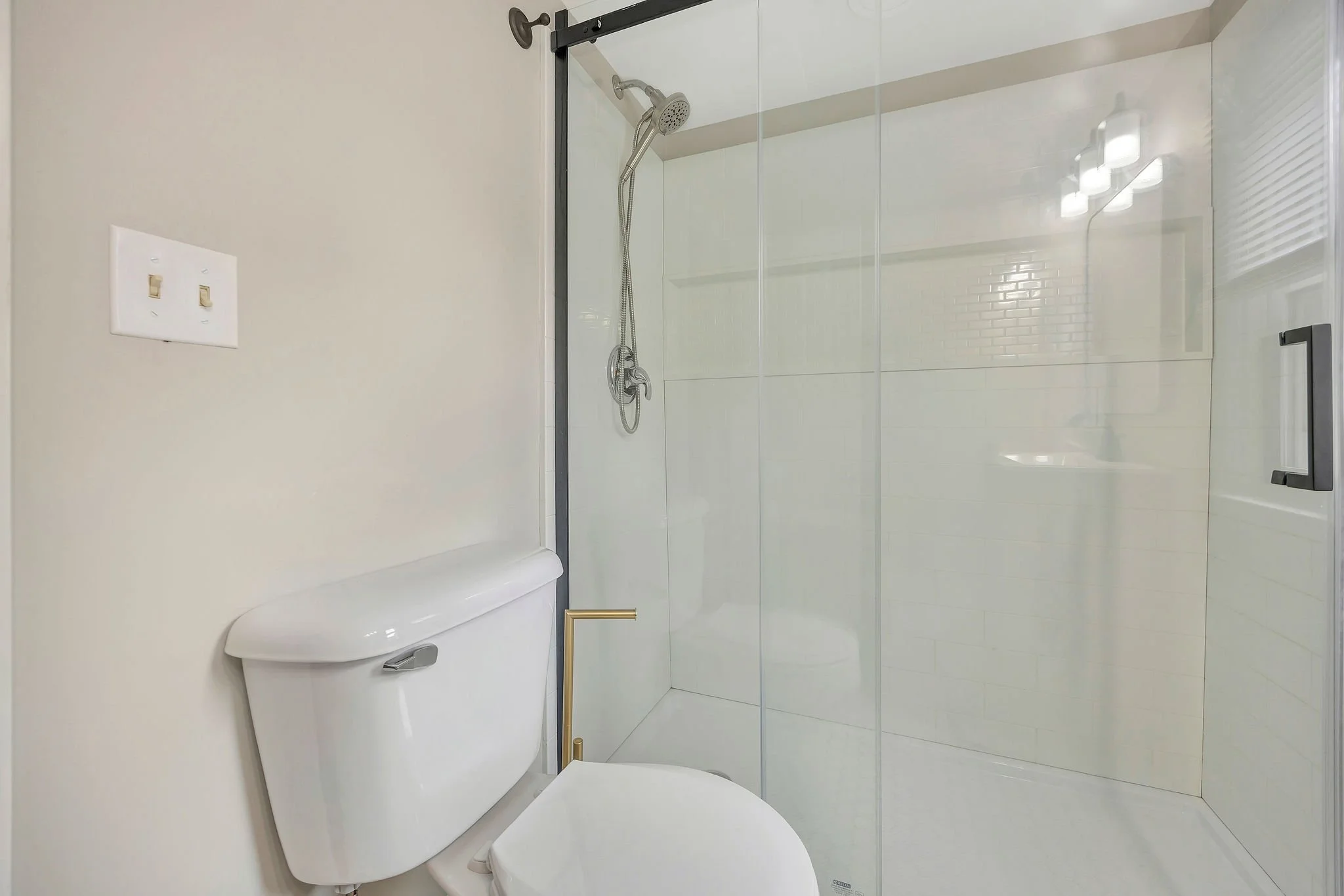 19_Bath 2.jpg