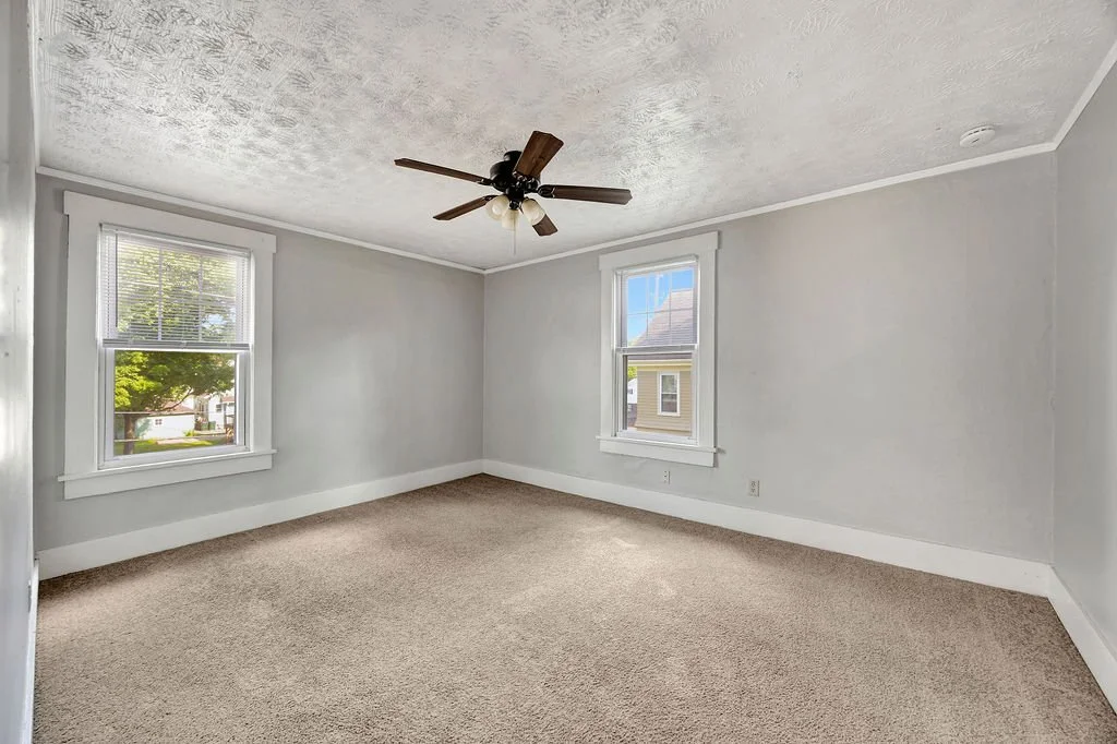 8a_214SPoplarBedroom.jpg