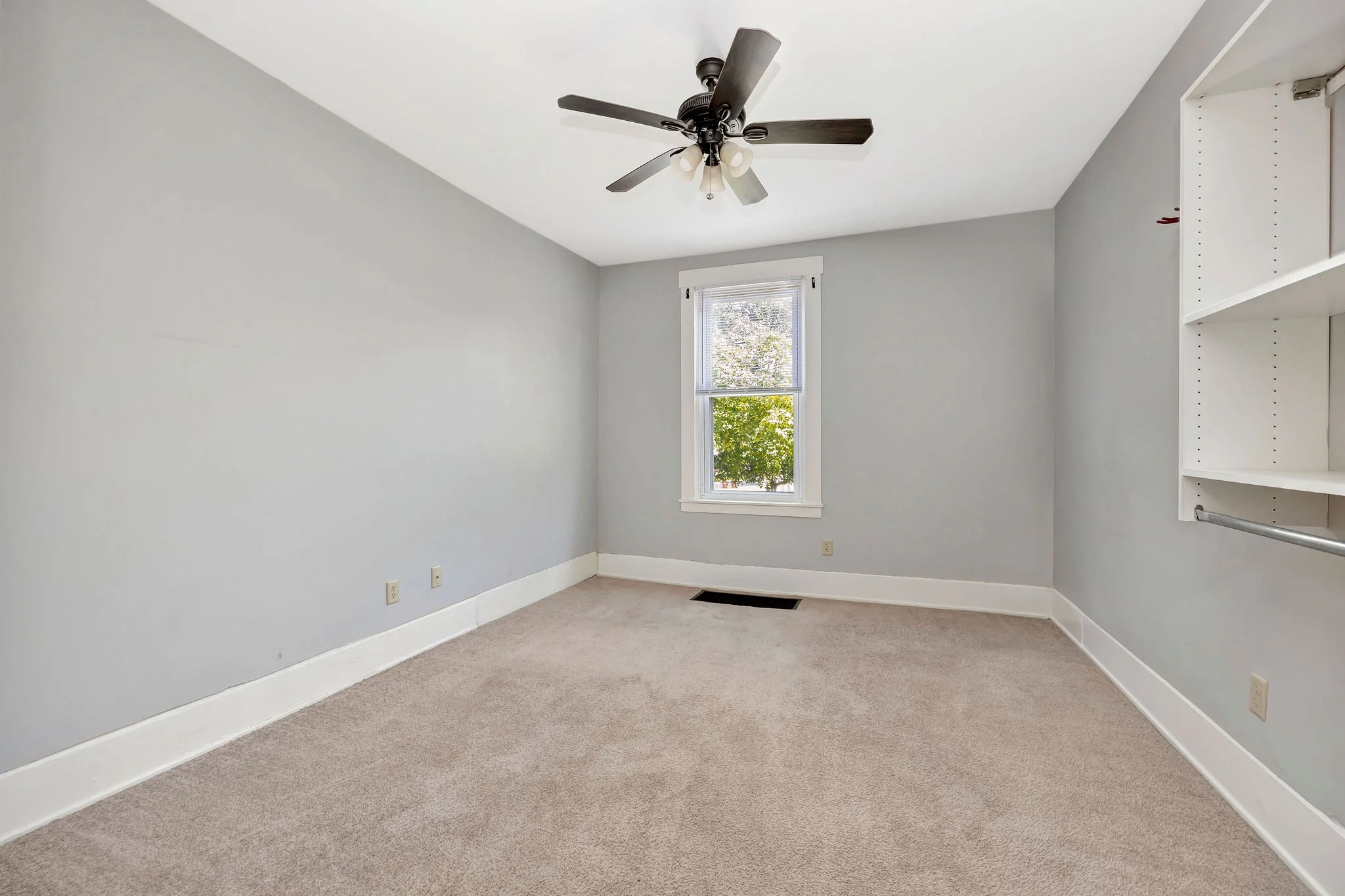 8a_223 N Poplar Bedroom 3.jpg