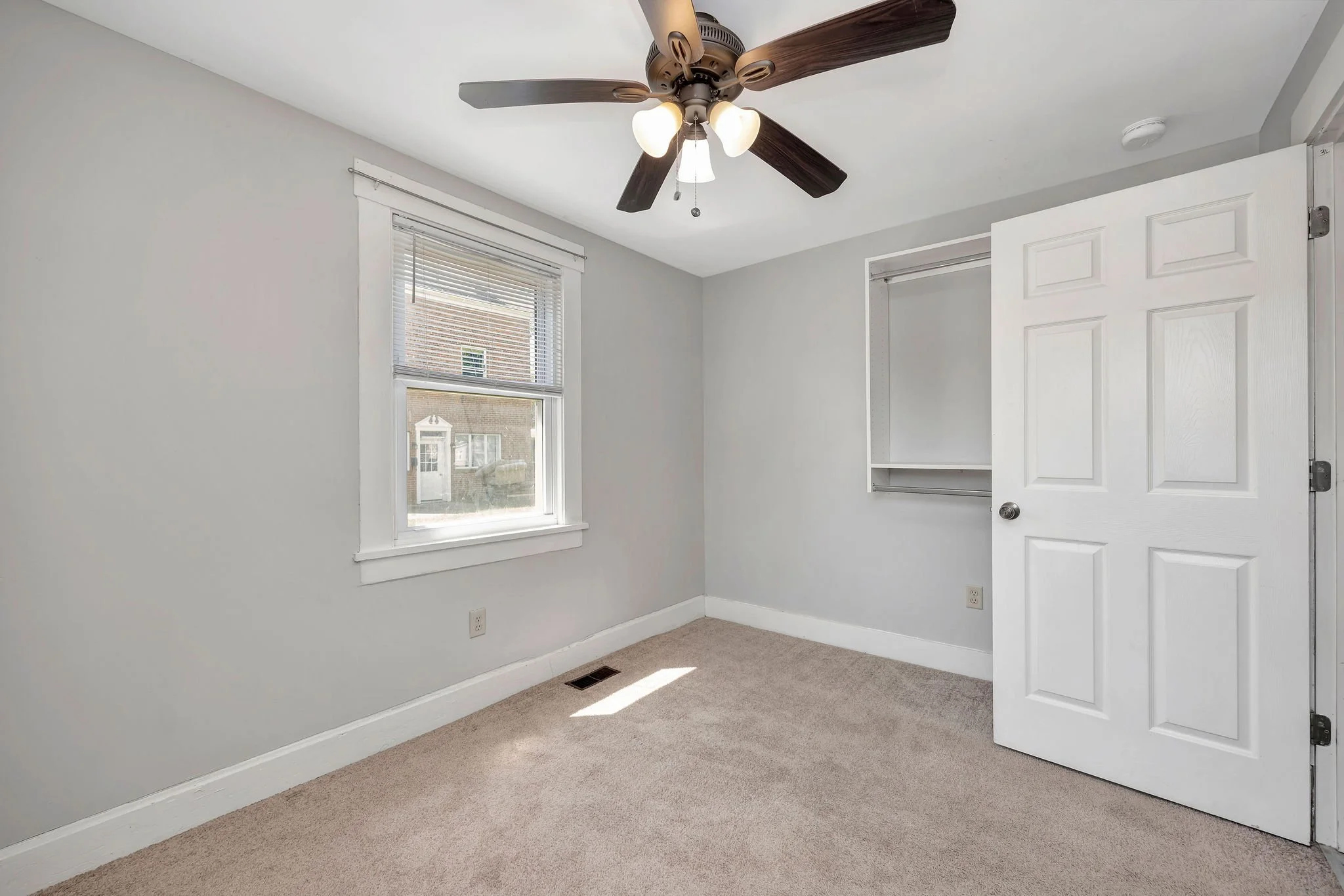9b_223NPoplar Bedroom 4.jpg