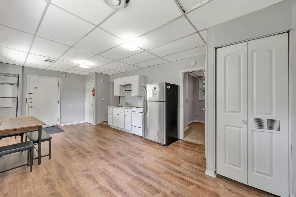 12B_223NPoplar Kitchen.jpg