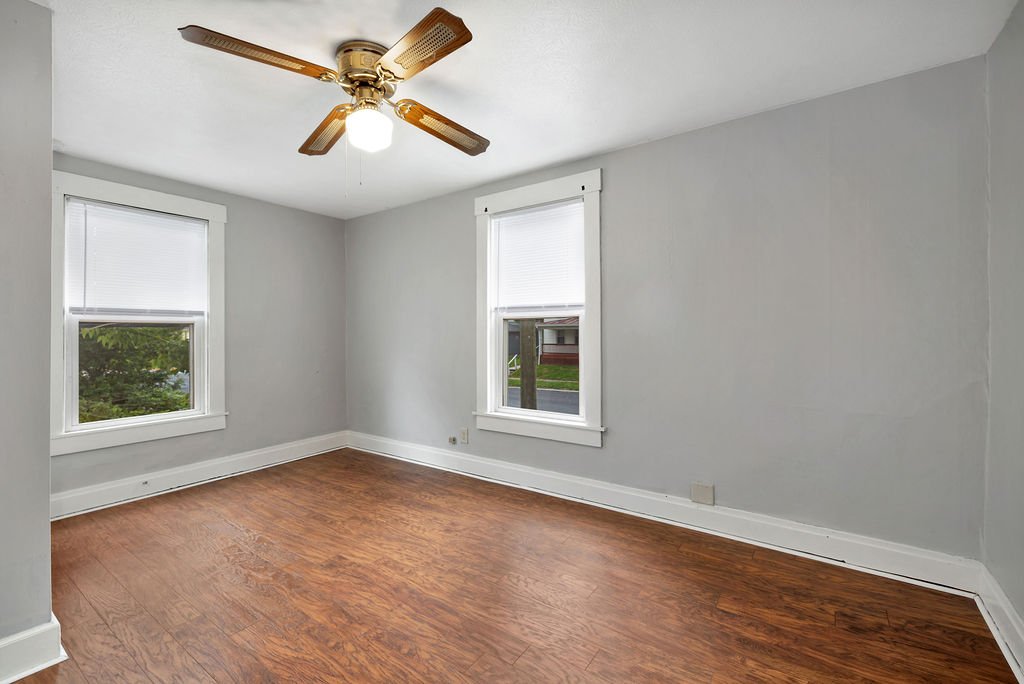 9b_115WCollins Bedroom.jpg