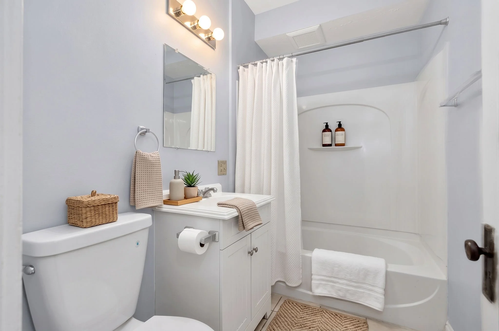 5_26 E Vine Bathroom.jpg