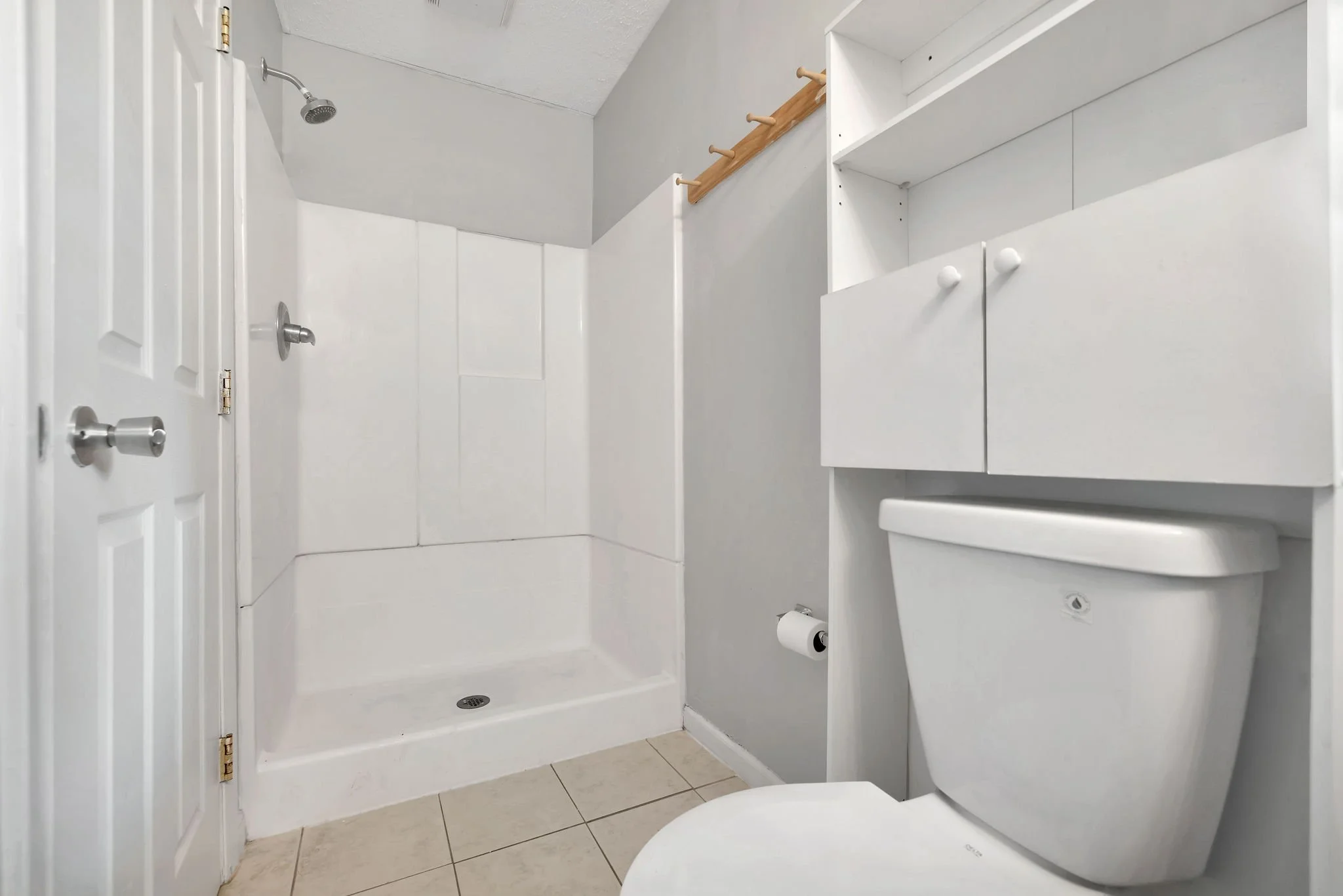 7a_26E Vine bathroom.jpg