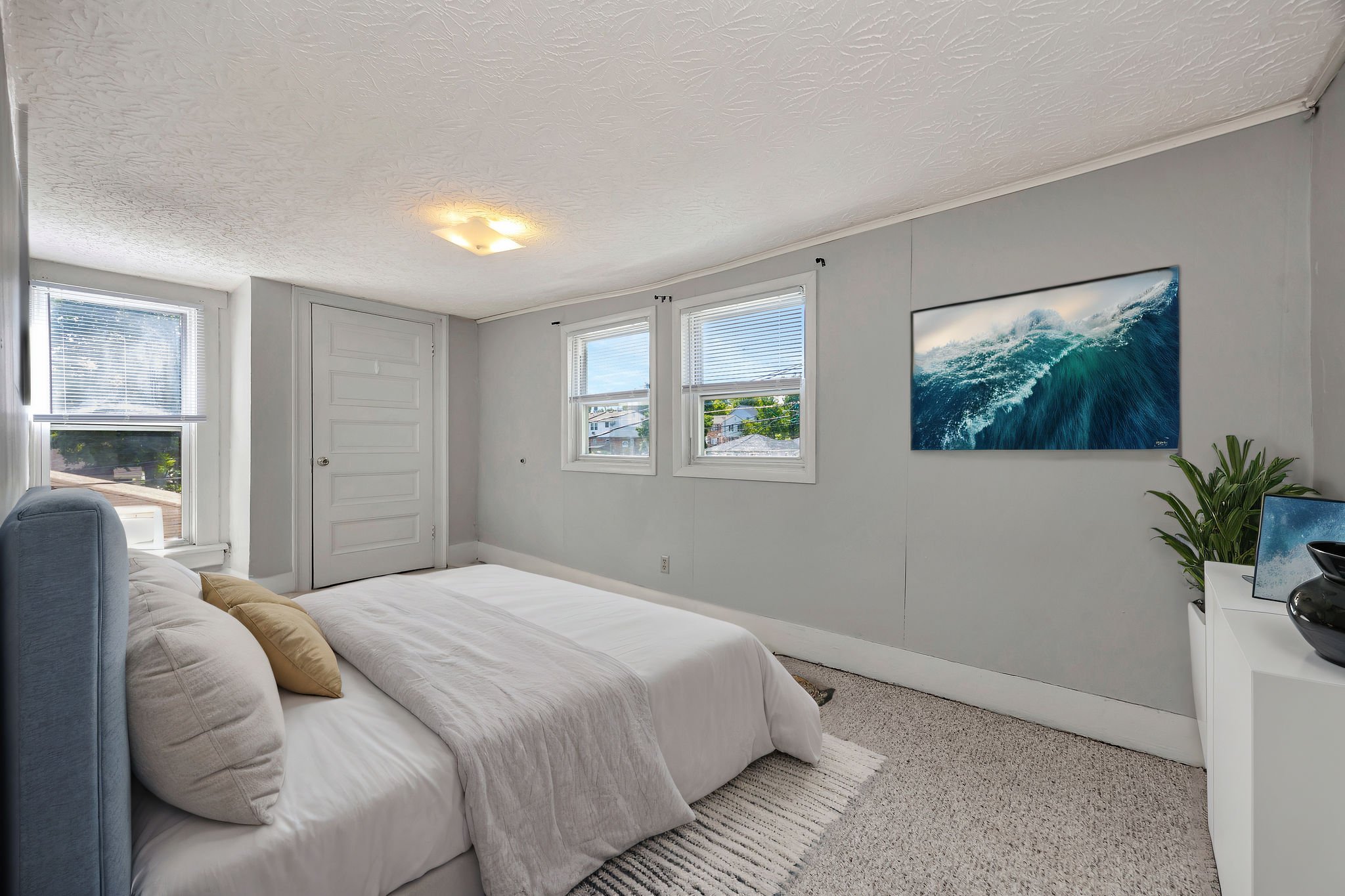 4_106108 W Vine Bedroom.jpg
