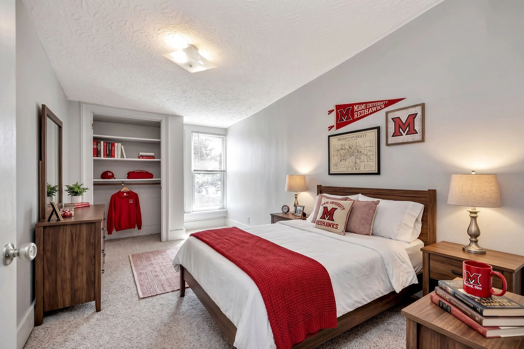 8_106WVine Bedroom 3.jpg