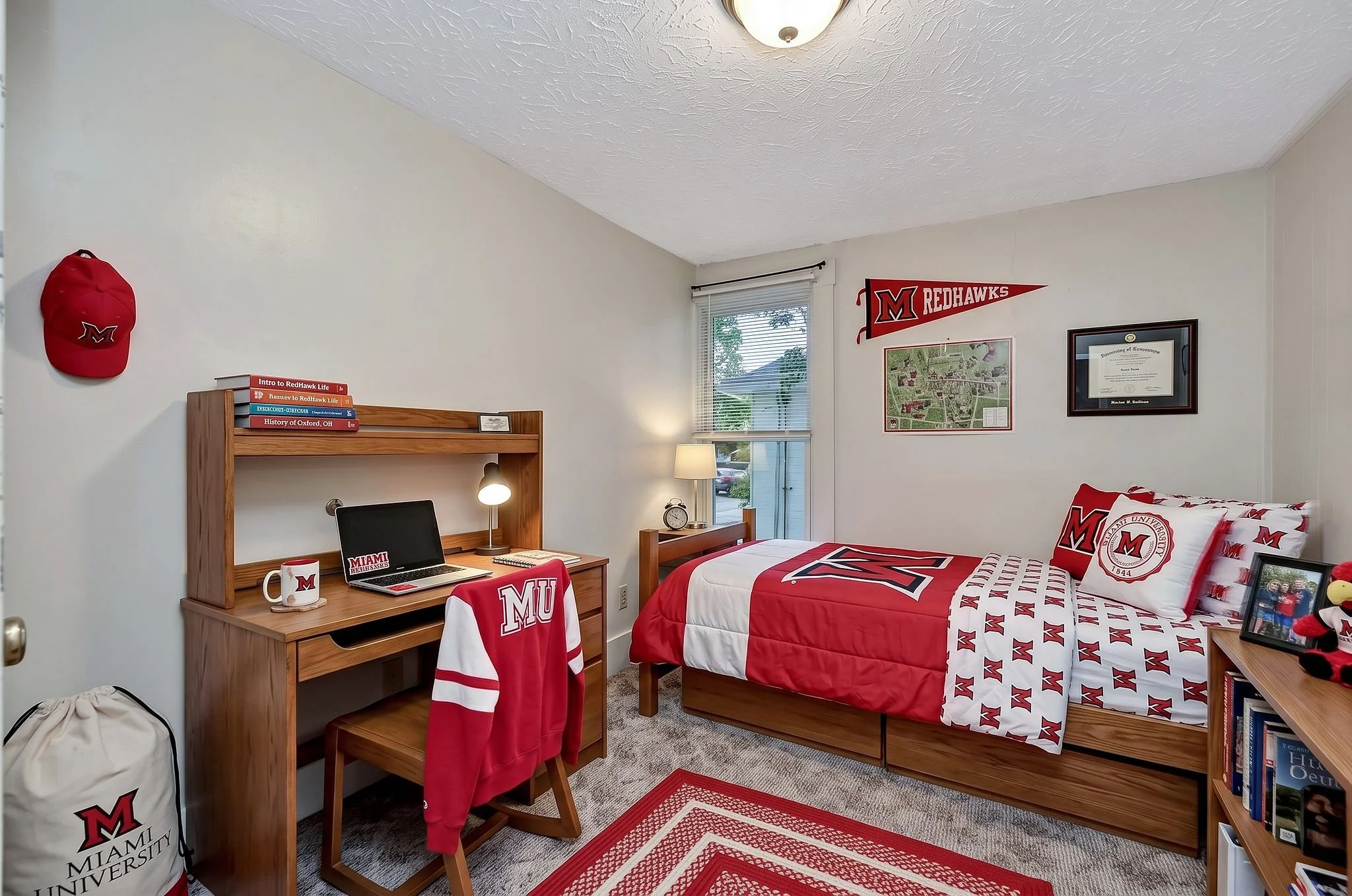 17_106108 W Vine Bedroom.jpg