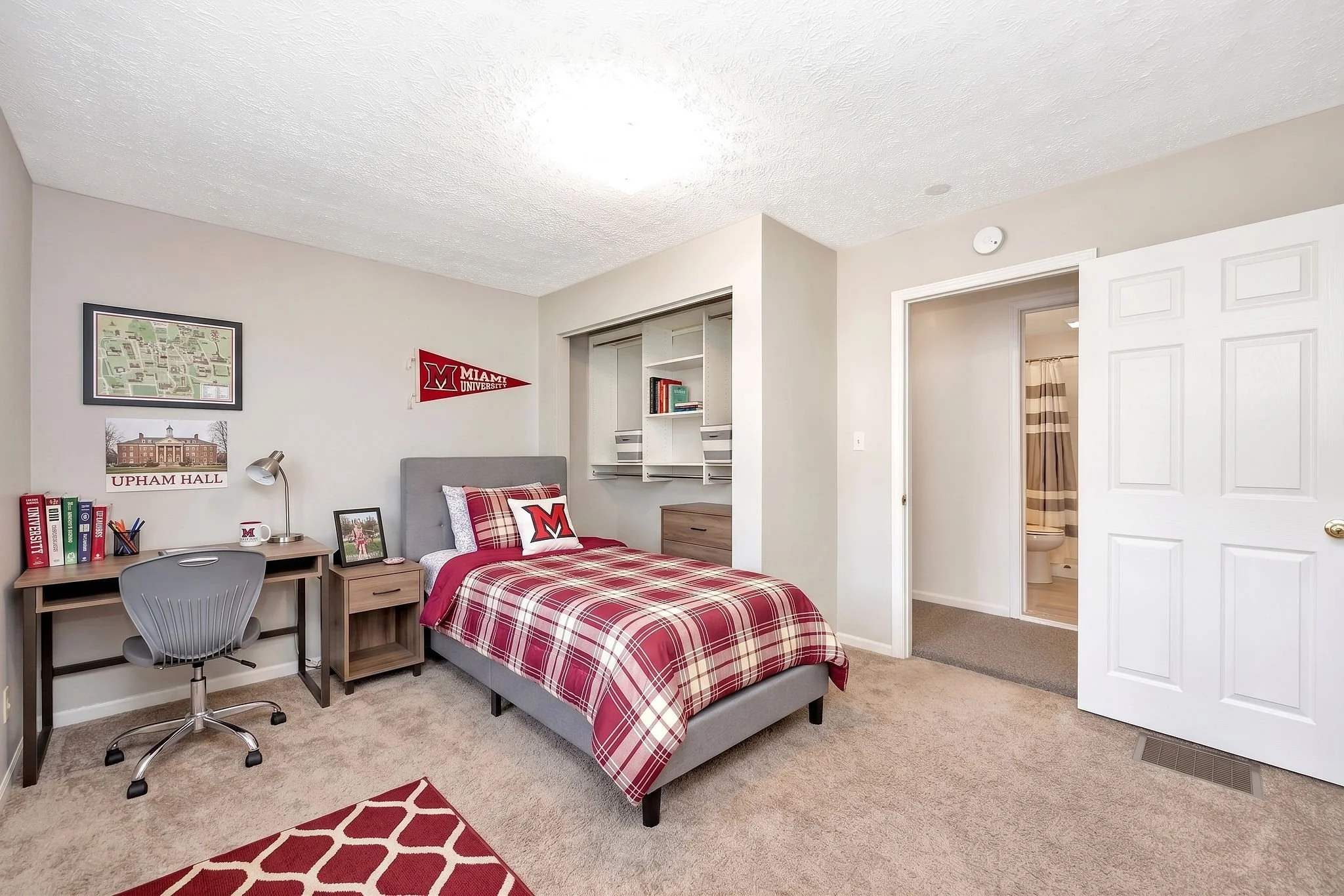 11_130WVine Bedroom.jpg