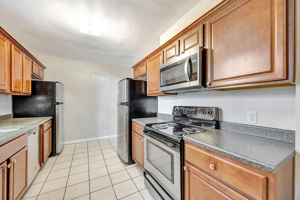 5a_28EVine Kitchen.jpg
